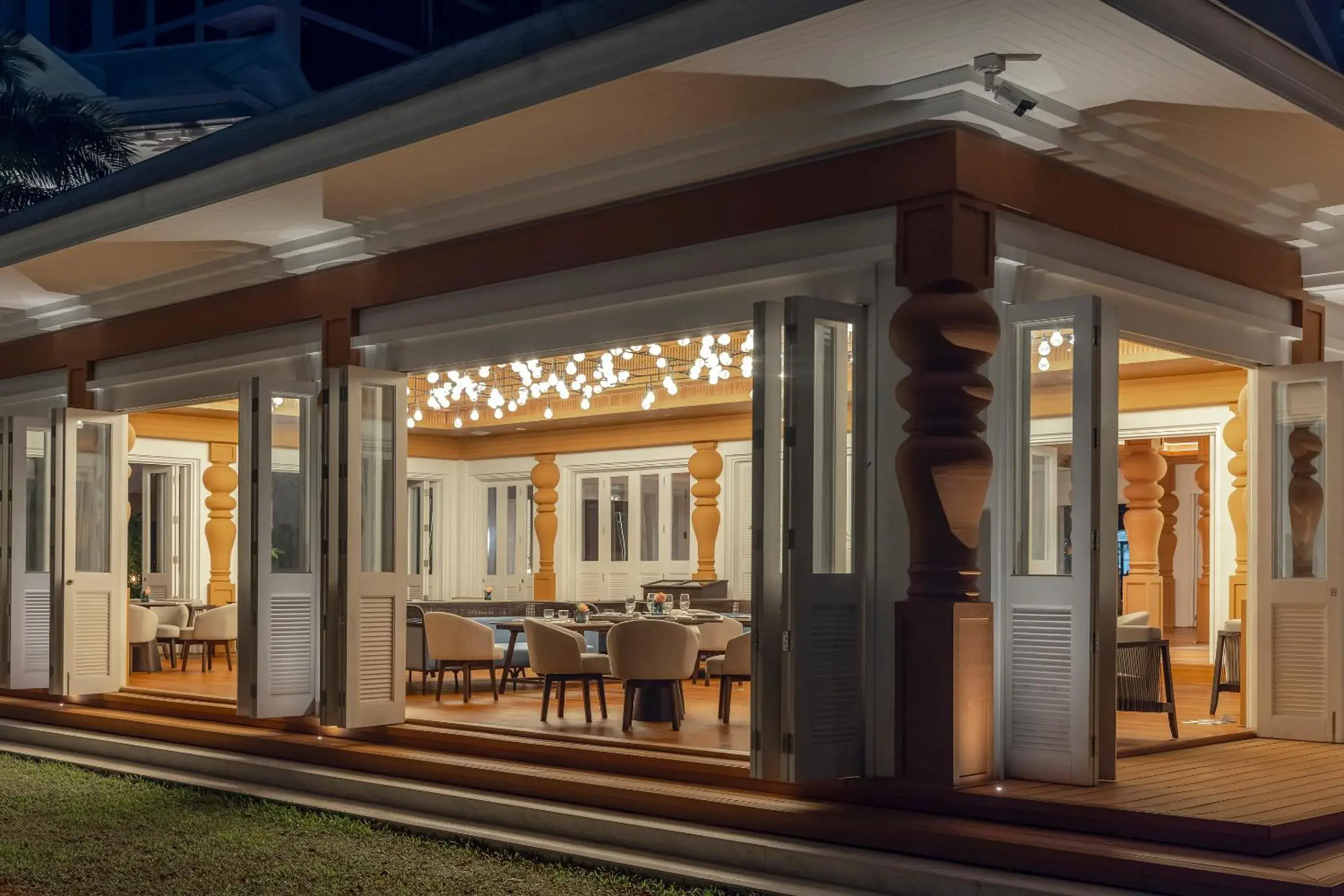 Restaurant/places to eat in The Pe La Resort, Phuket - SHA Extra Plus Restaurant/places to eat in The Pe La Resort, Phuket - SHA Extra Plus