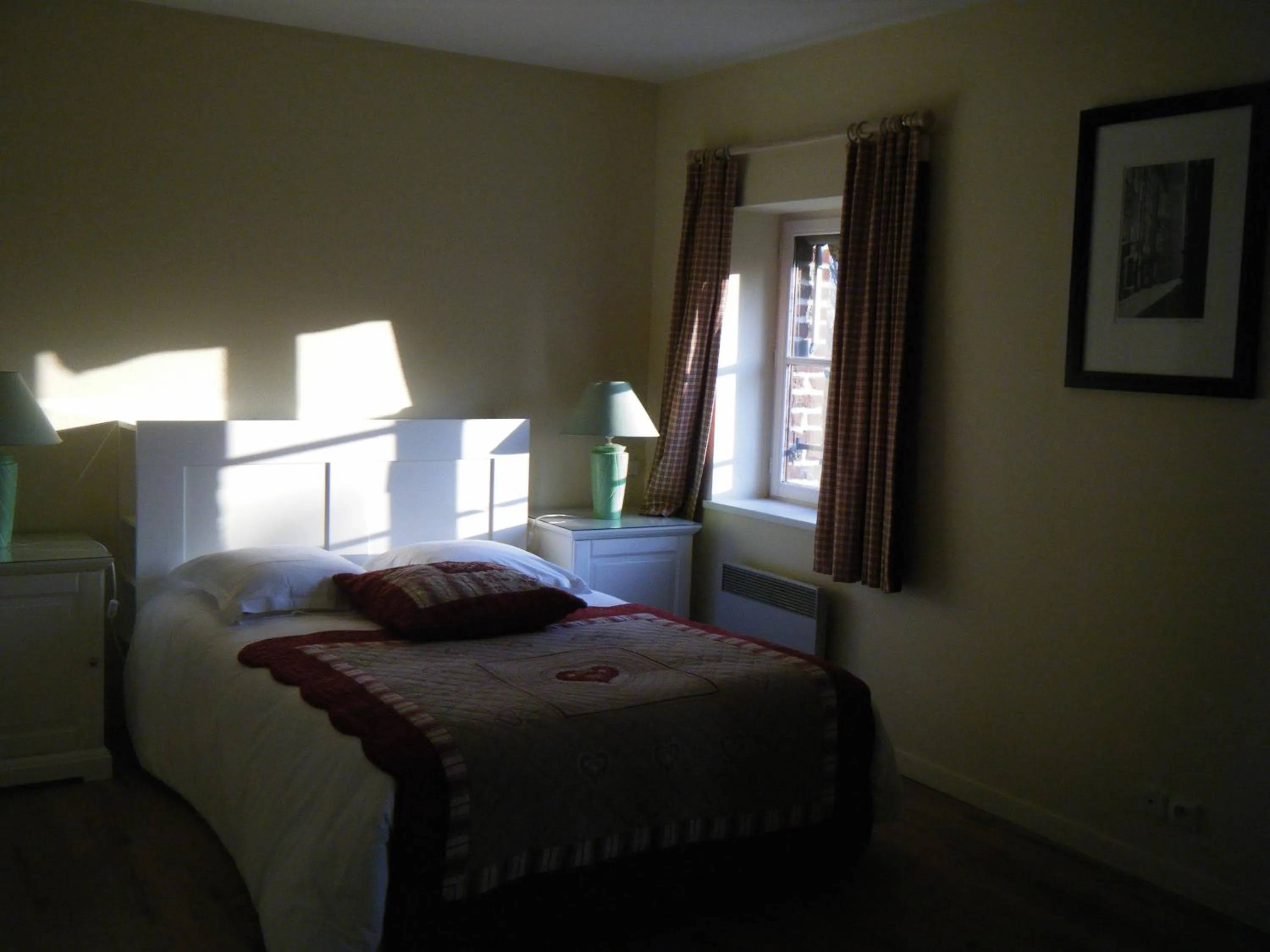 Photo of the whole room, Bed in Gîte Du Haut Ballot