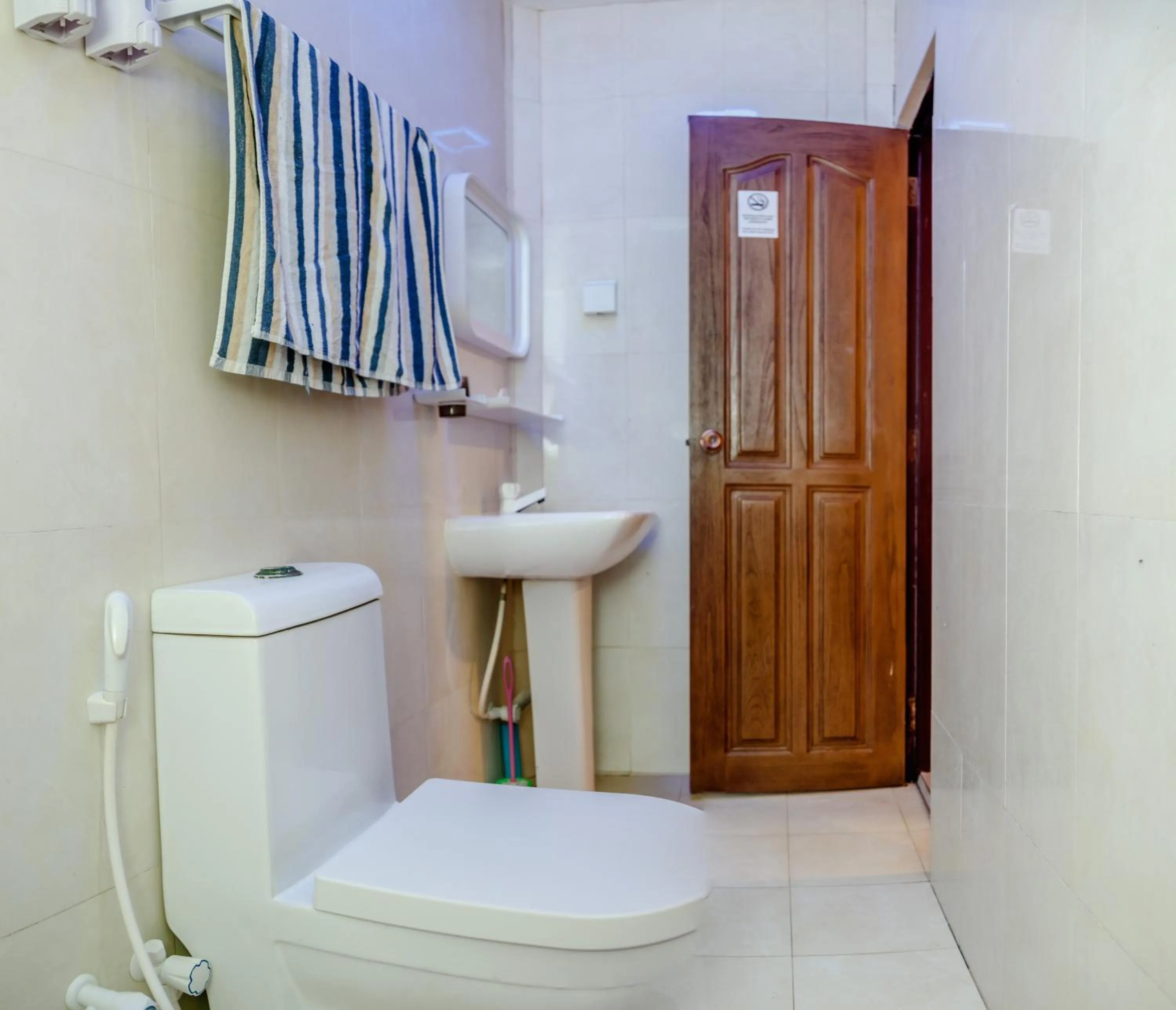 Bathroom in Surf Deck