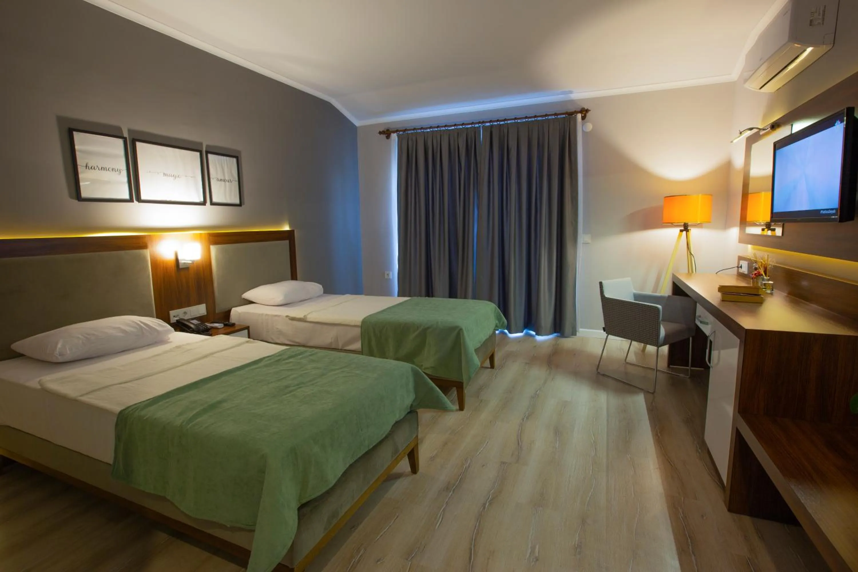 TV and multimedia, Bed in HMA Hotel & Suites