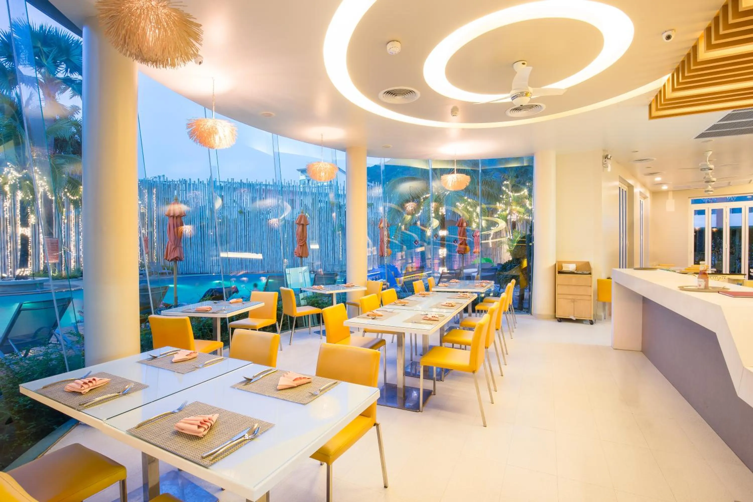 Restaurant/places to eat in The Beach Boutique House