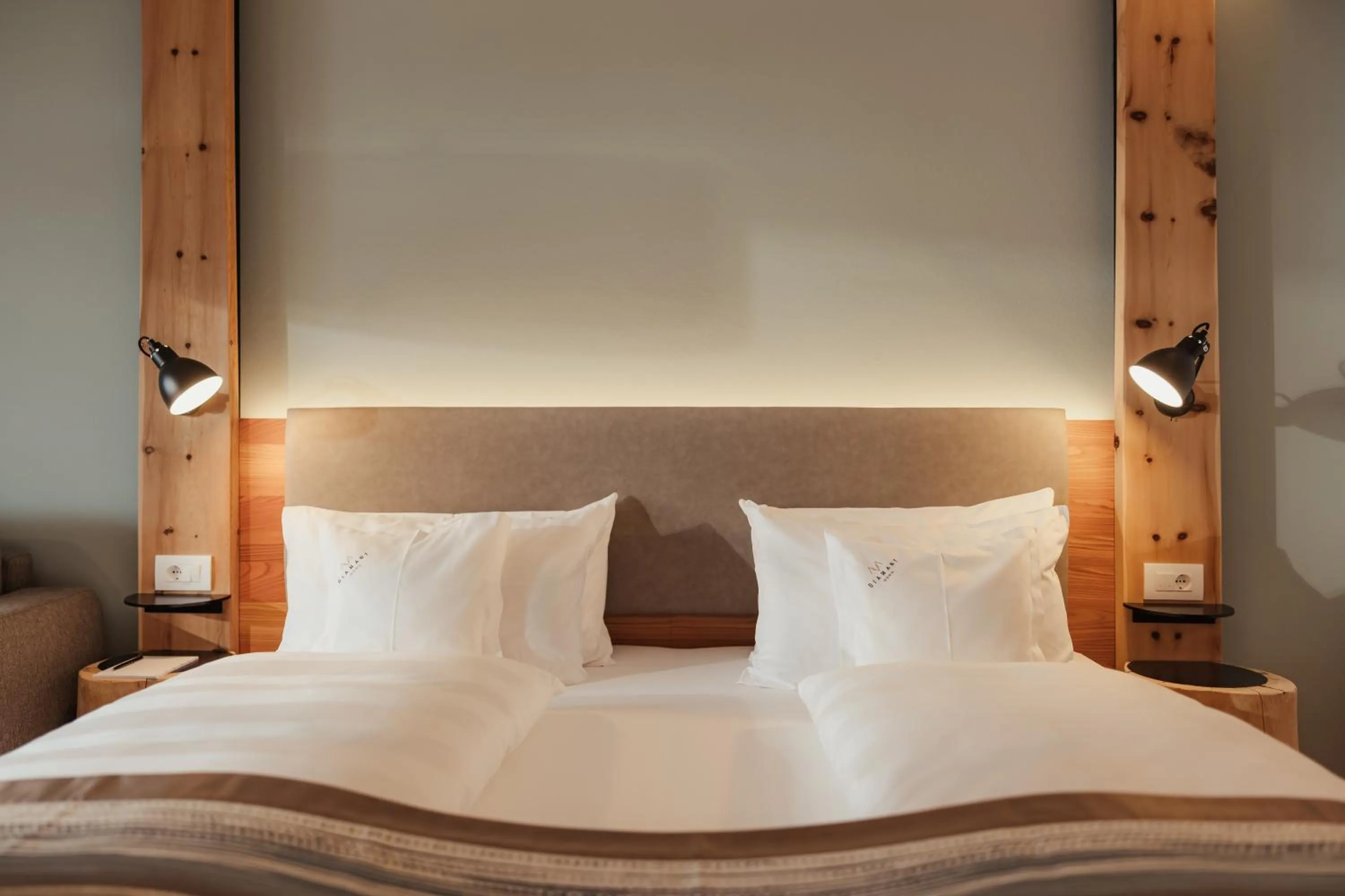 Bed in Hotel Diamant