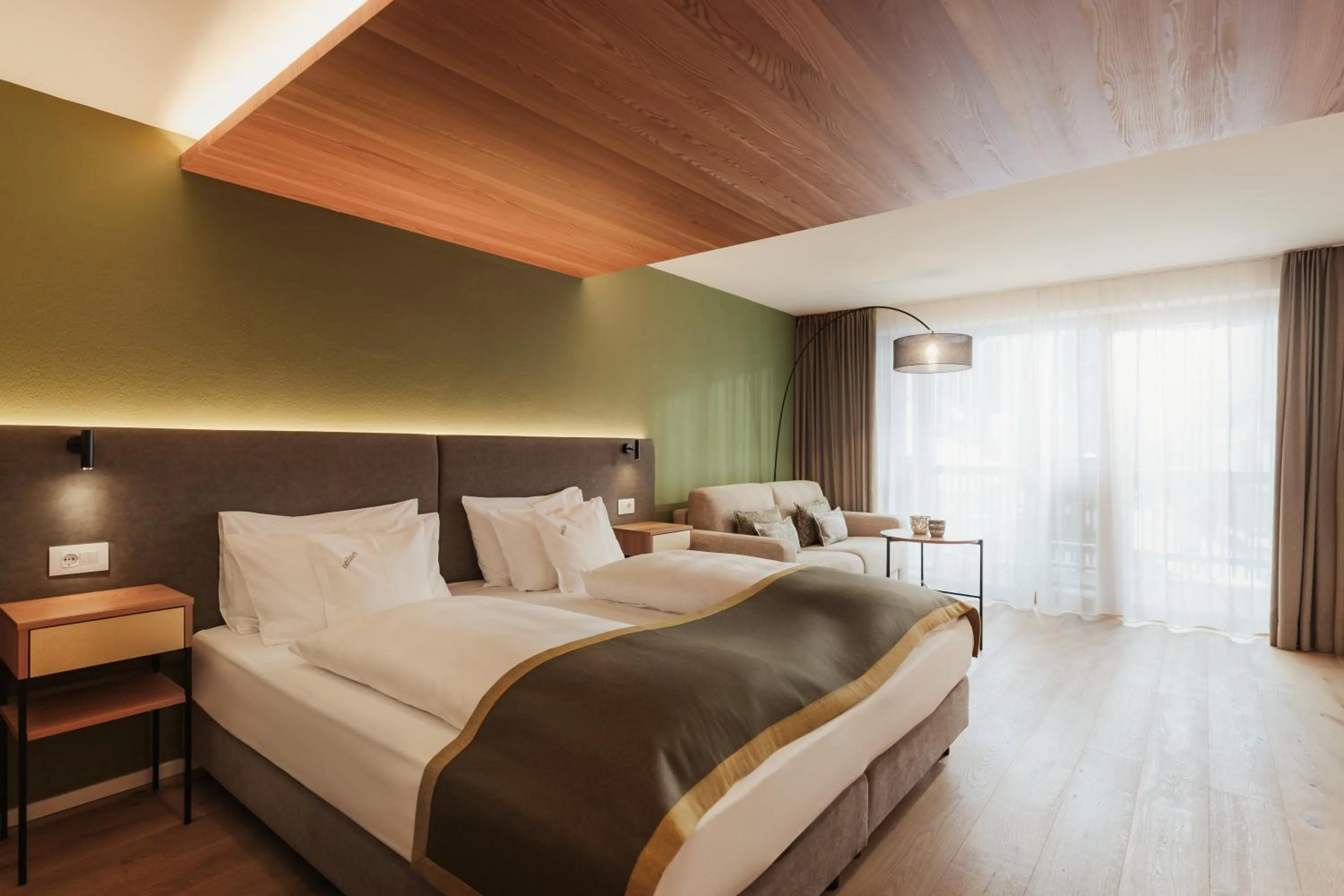 Photo of the whole room, Bed in Hotel Diamant