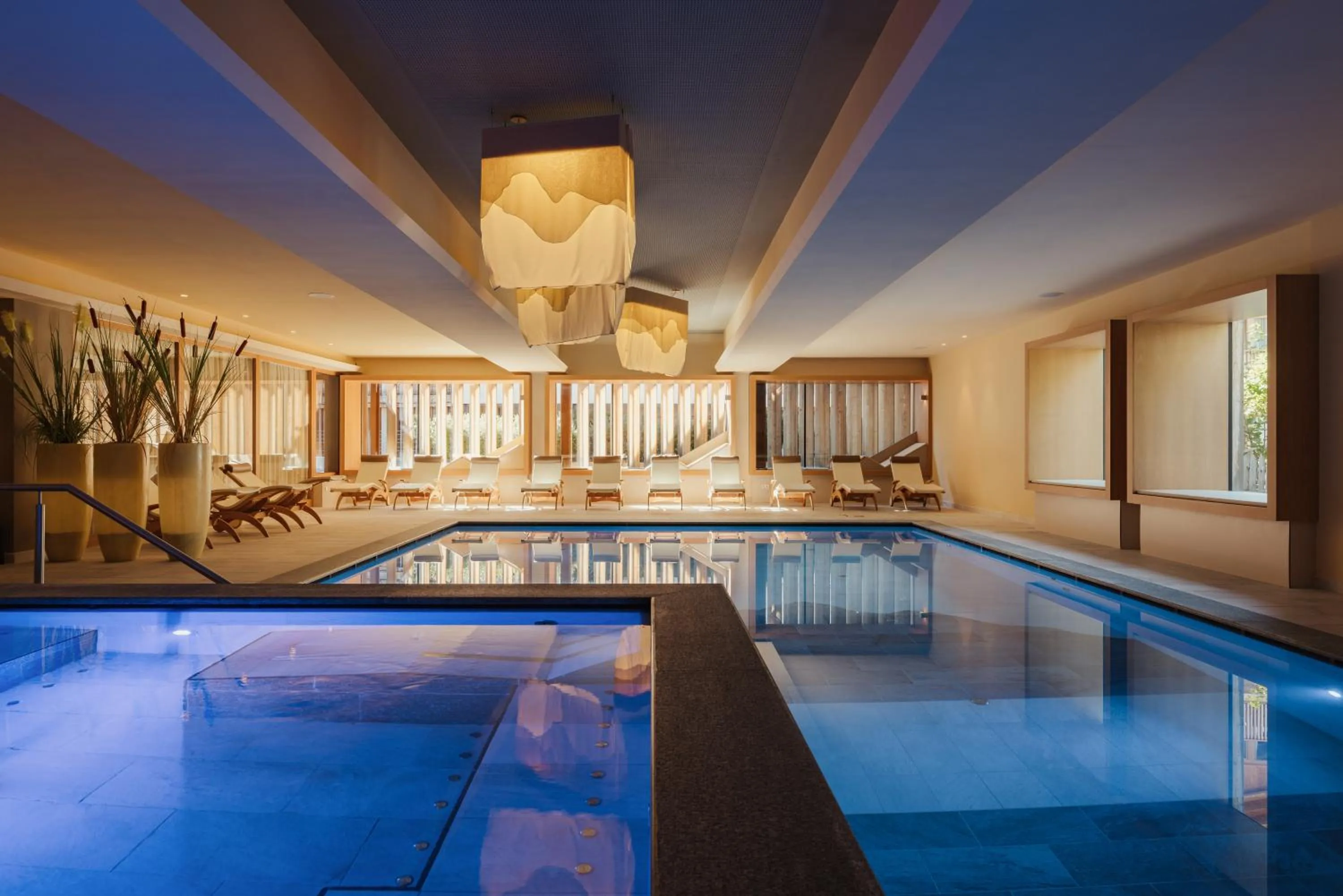 Swimming pool in Hotel Diamant