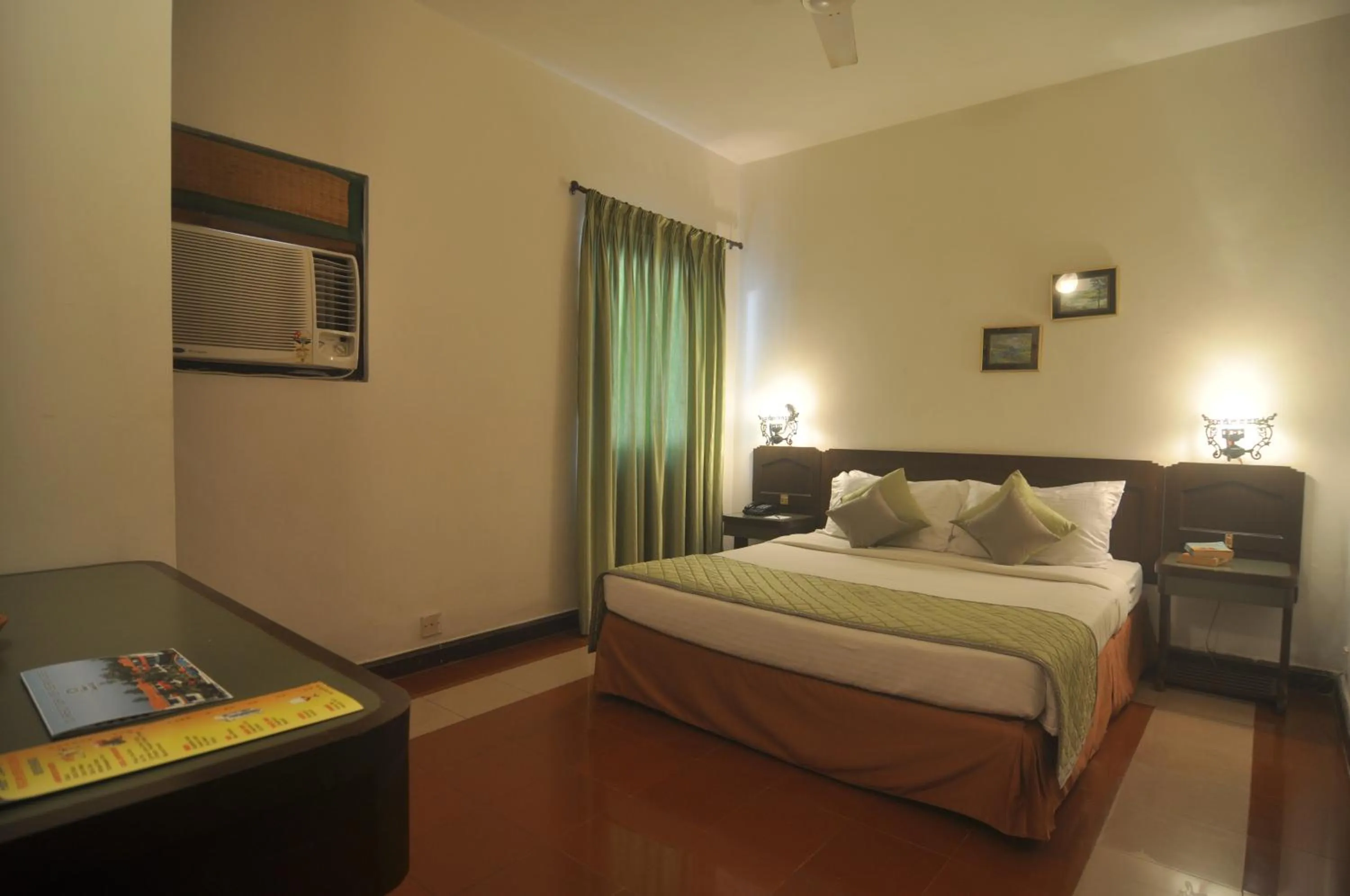 Bedroom, Bed in Resort Lagoa Azul