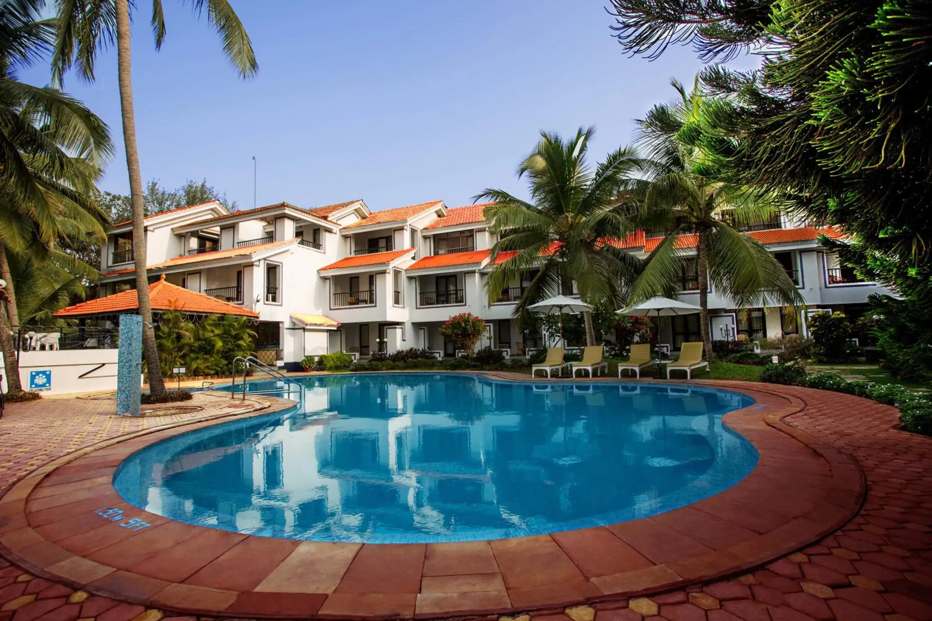 Swimming pool in Resort Lagoa Azul Swimming pool in Resort Lagoa Azul