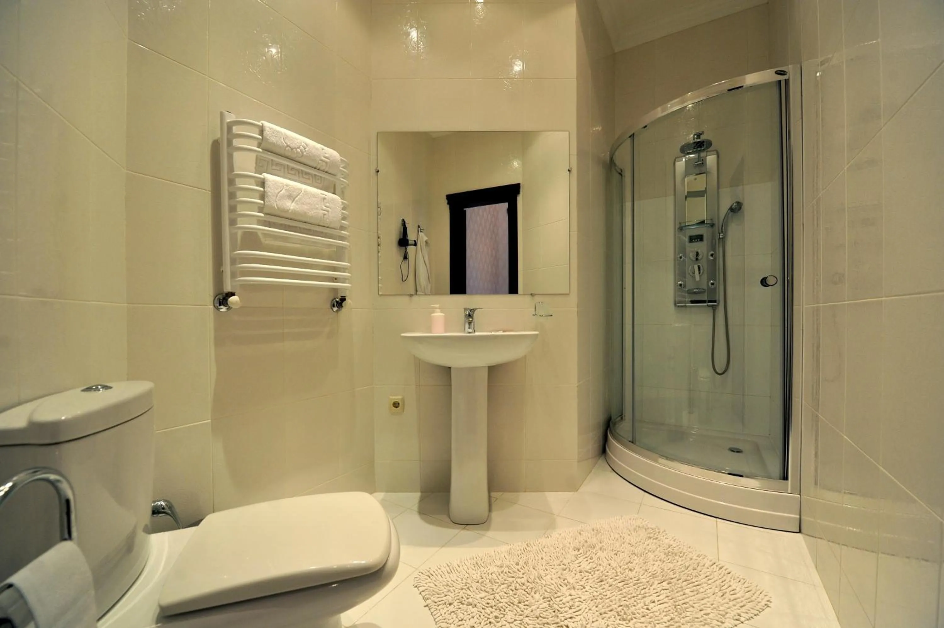 Shower in Oreanda Hotel