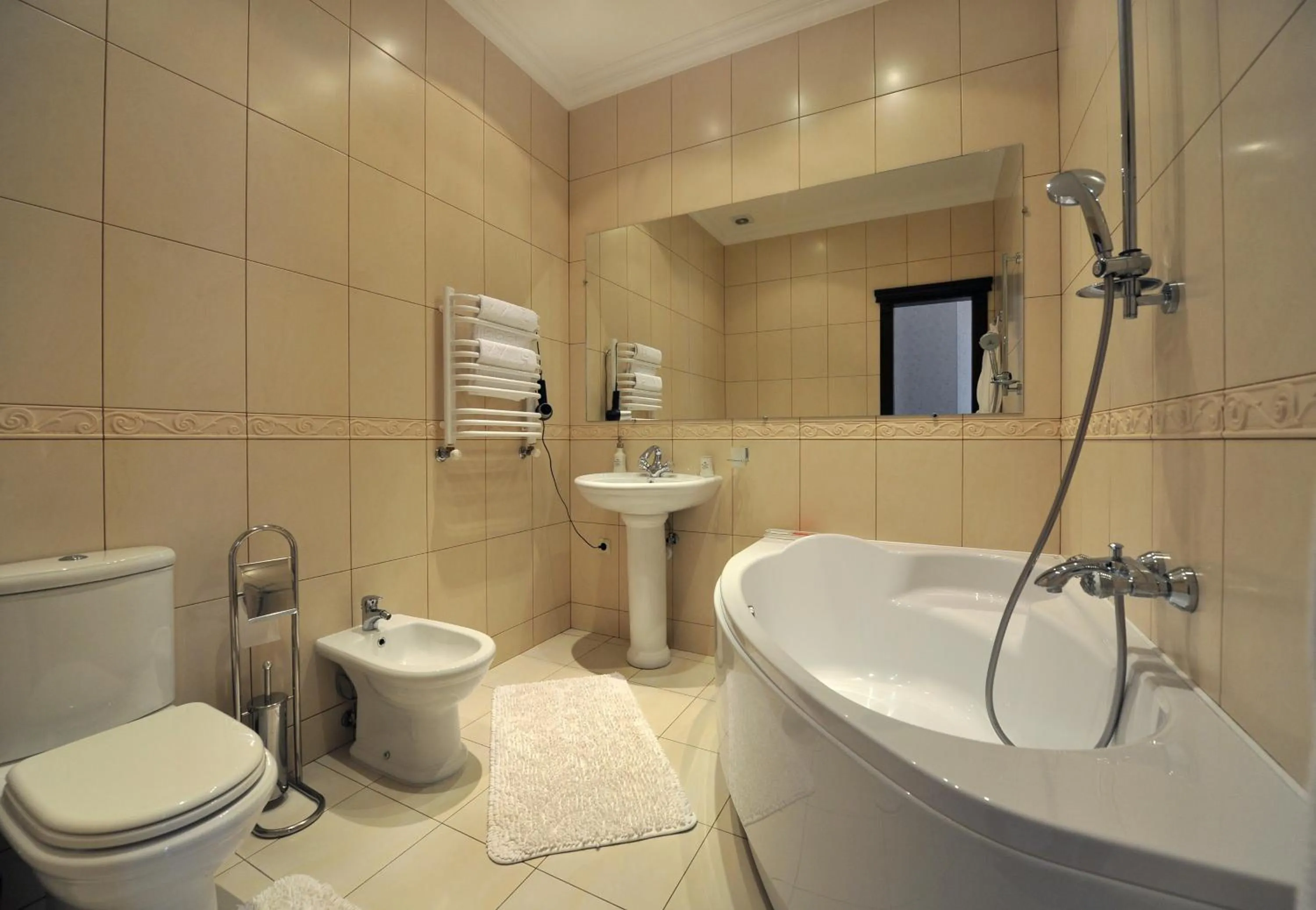 Toilet in Oreanda Hotel