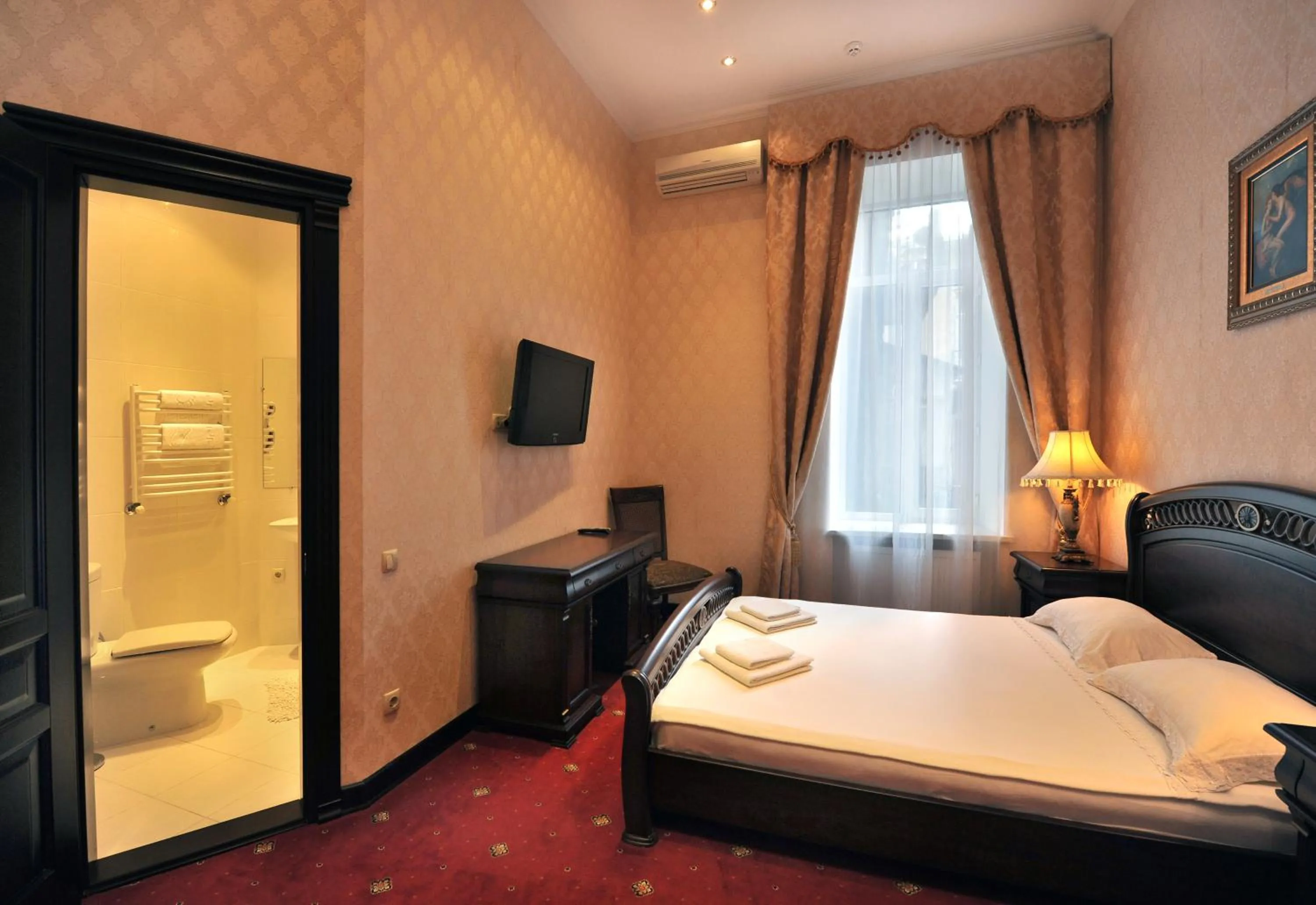 Decorative detail, Bed in Oreanda Hotel