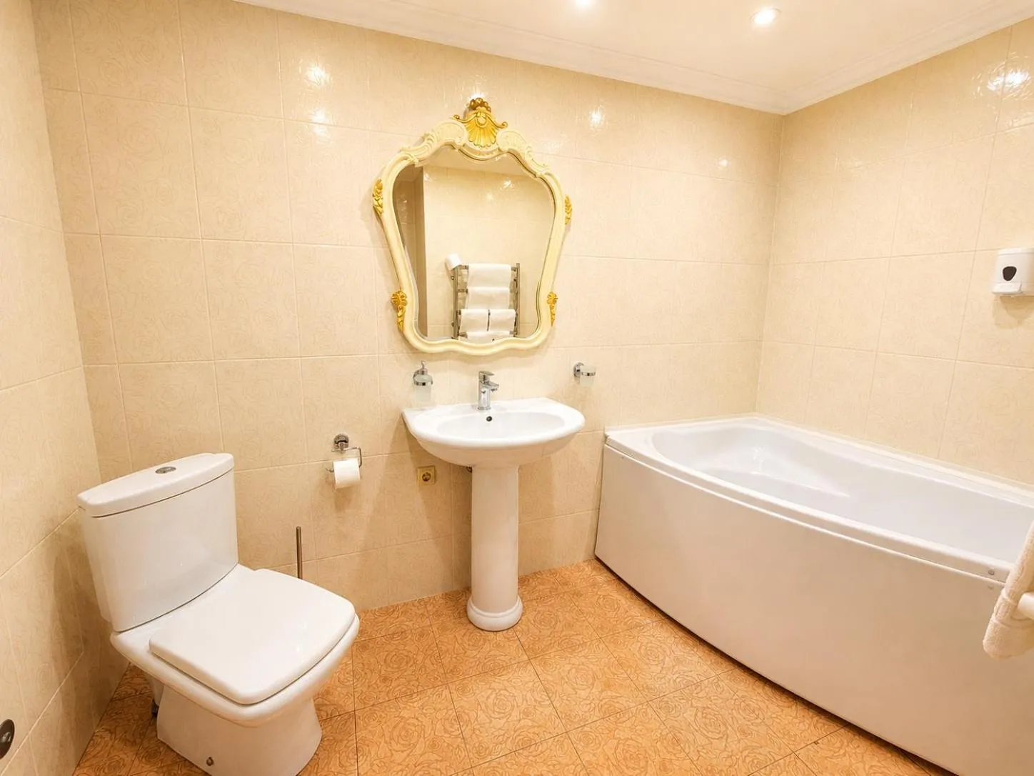 Bathroom in Oreanda Hotel