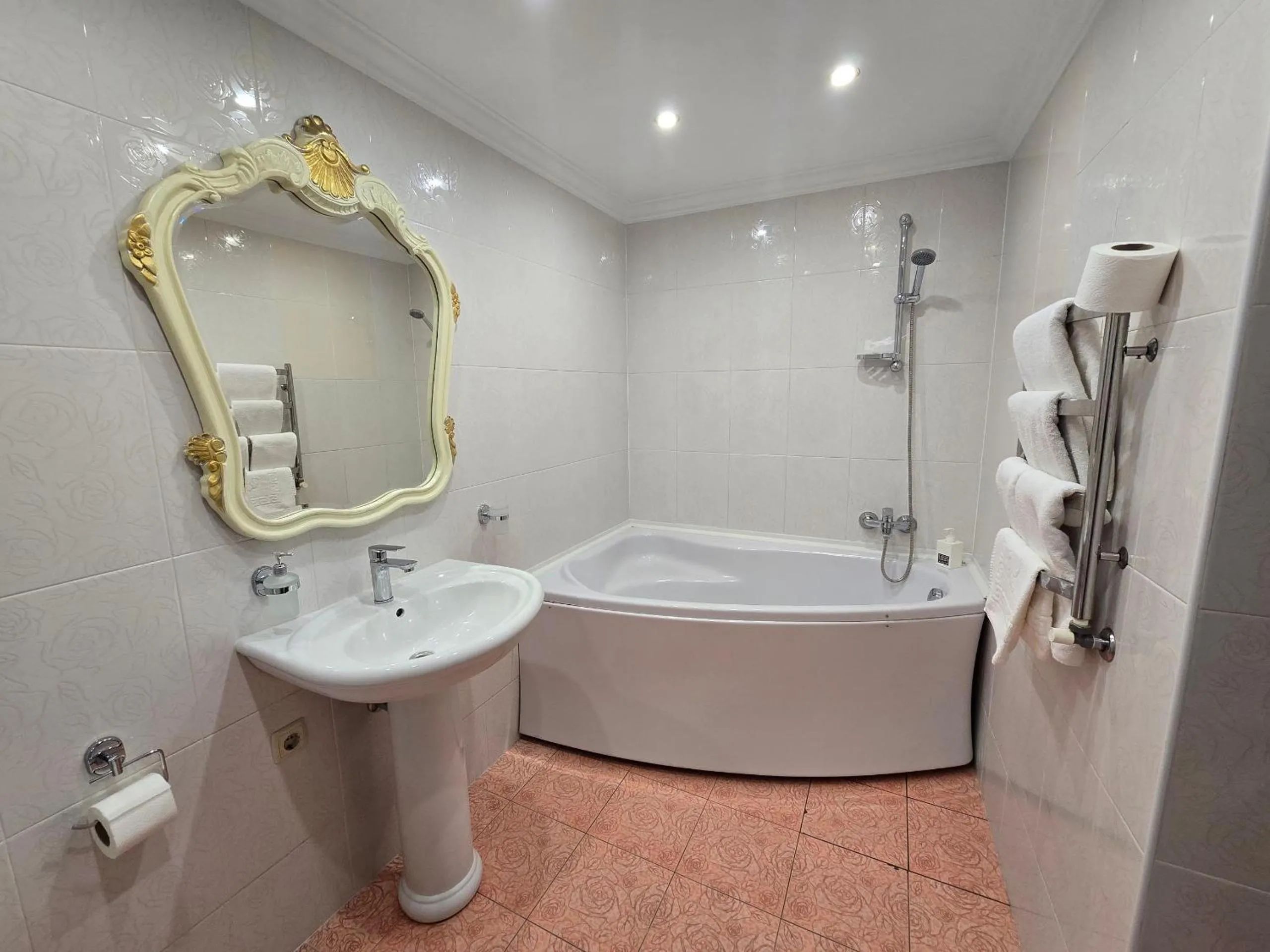 Bathroom in Oreanda Hotel