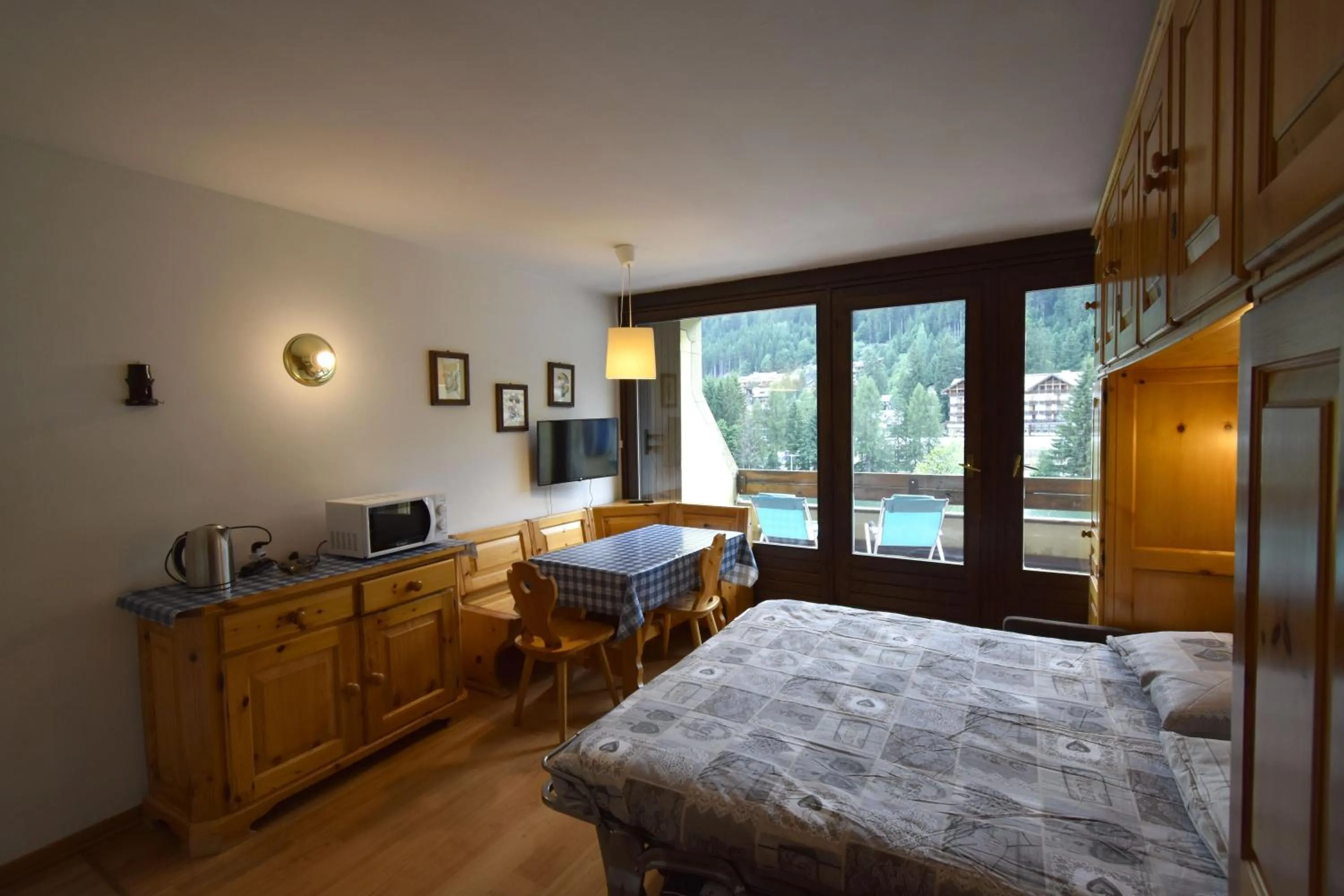 Photo of the whole room, Bed in Residenza Silvana