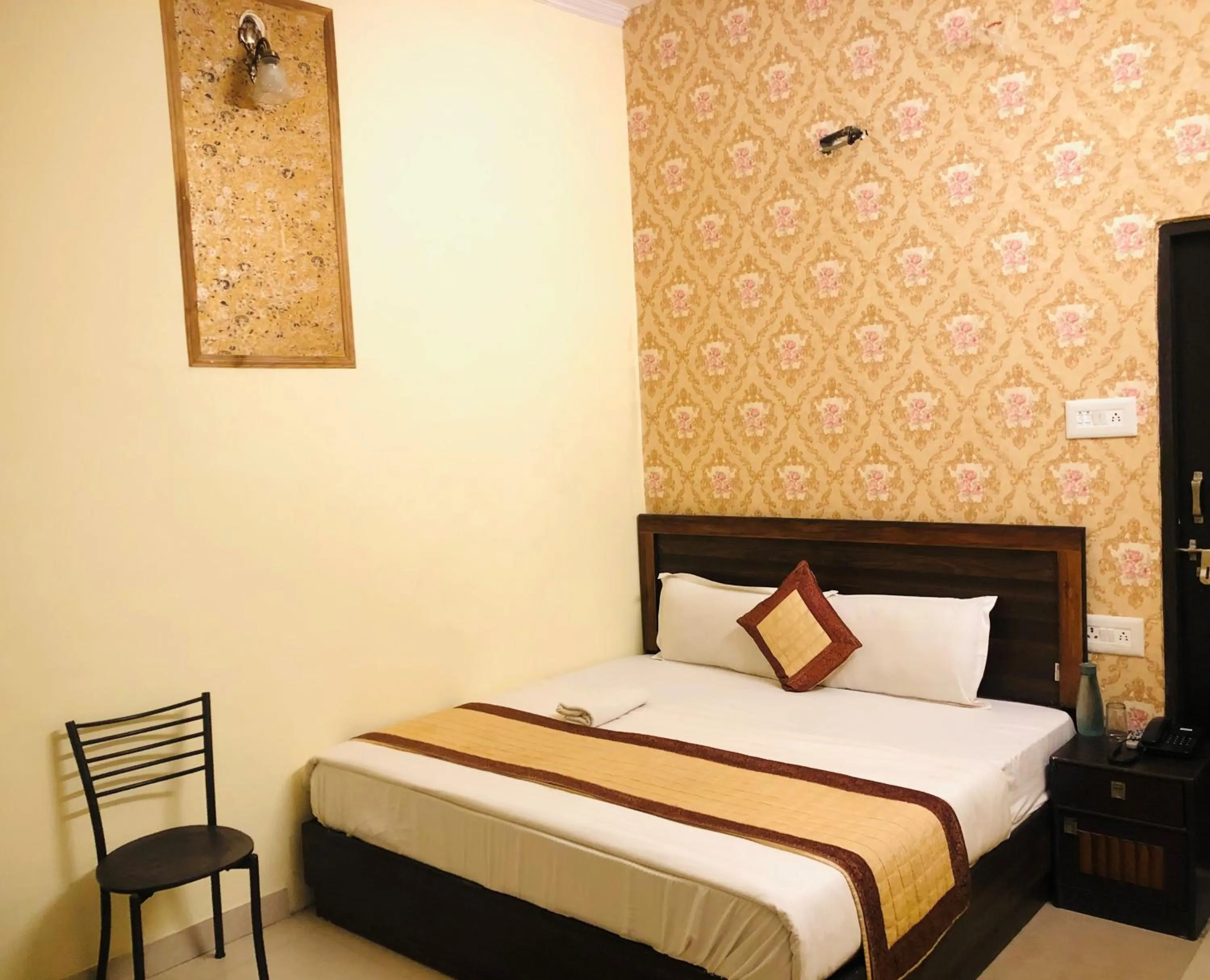 Photo of the whole room in Hotel Ranthambore Haveli