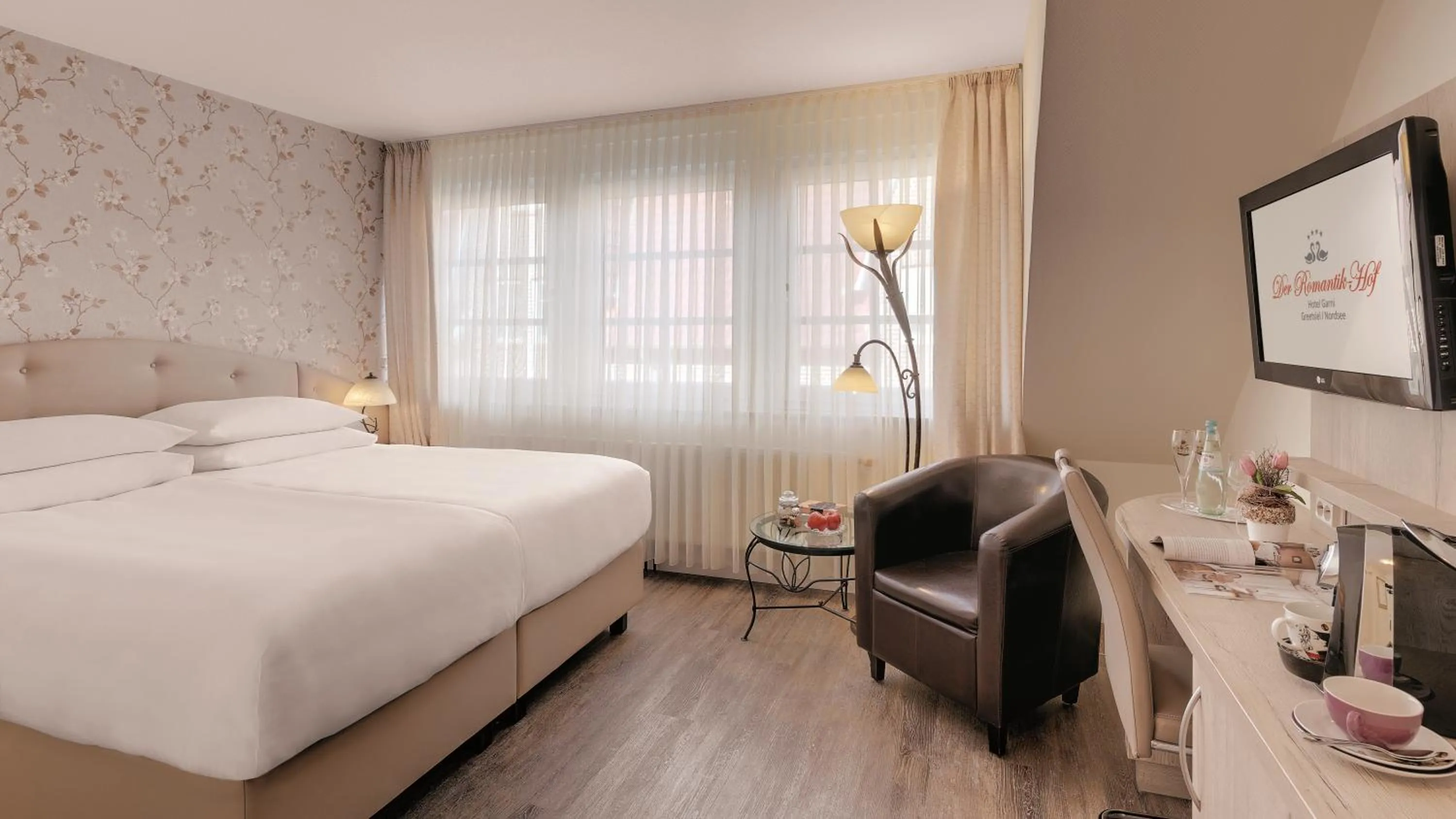 TV and multimedia, Bed in Der Romantik-Hof Greetsiel