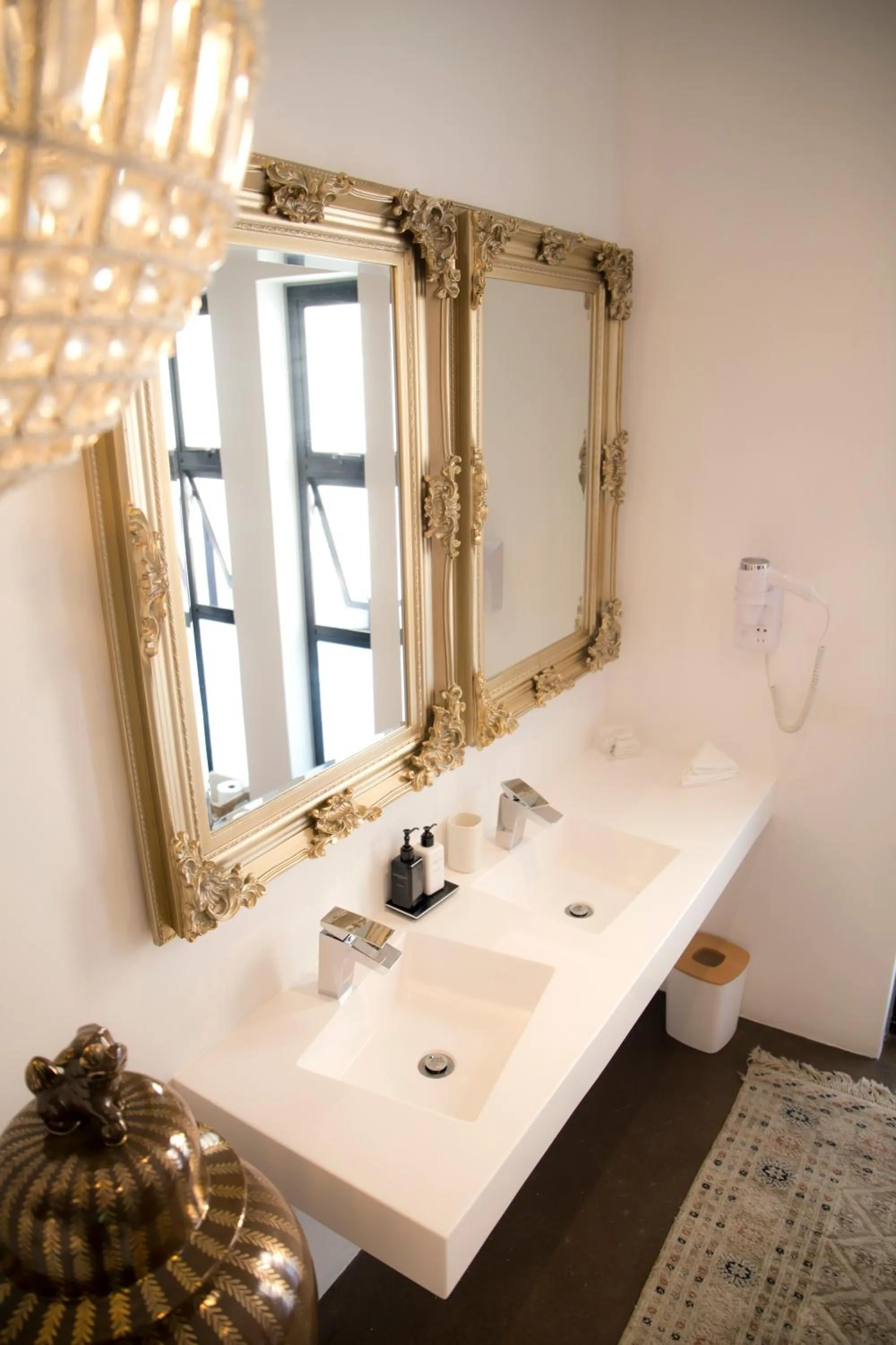 Bathroom in The Rez Guesthouse