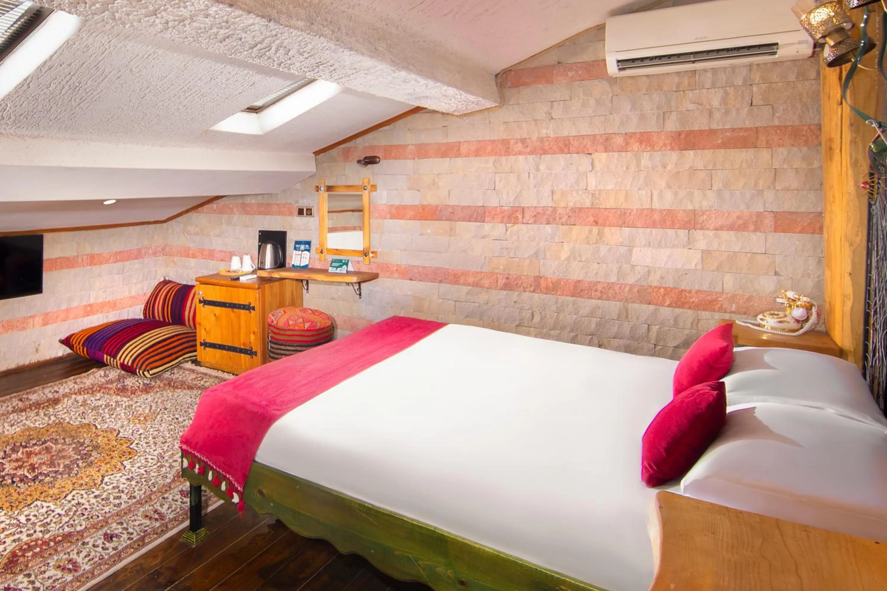 Photo of the whole room, Bed in Aja Cappadocia Cave Hotel