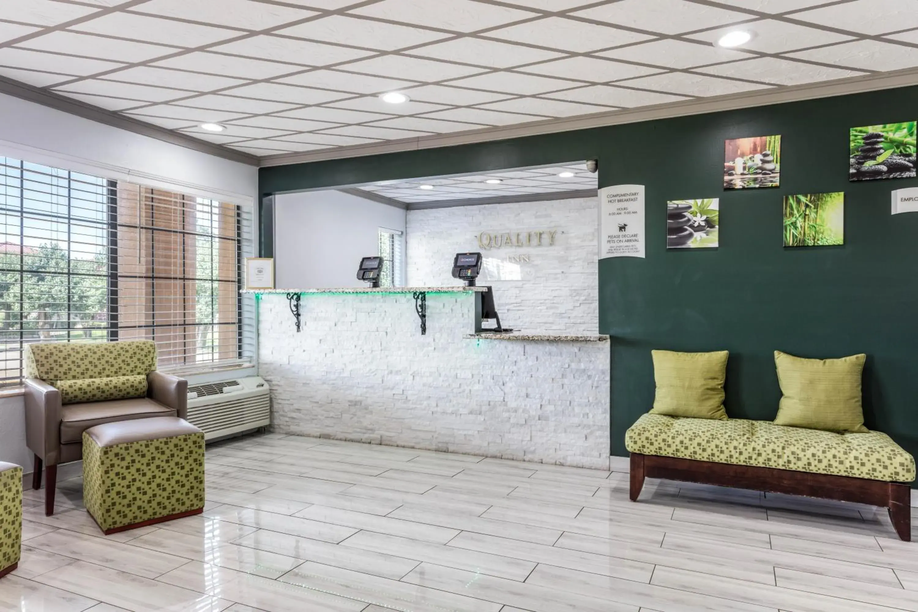 Lobby or reception in Quality Inn Forrest City I-40 Lobby or reception in Quality Inn Forrest City I-40