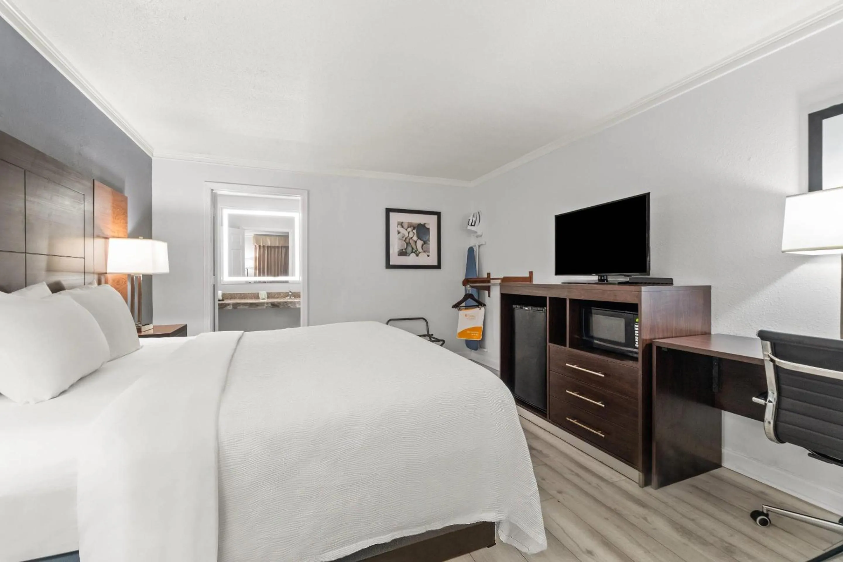 Bedroom, Bed in Quality Inn Forrest City I-40