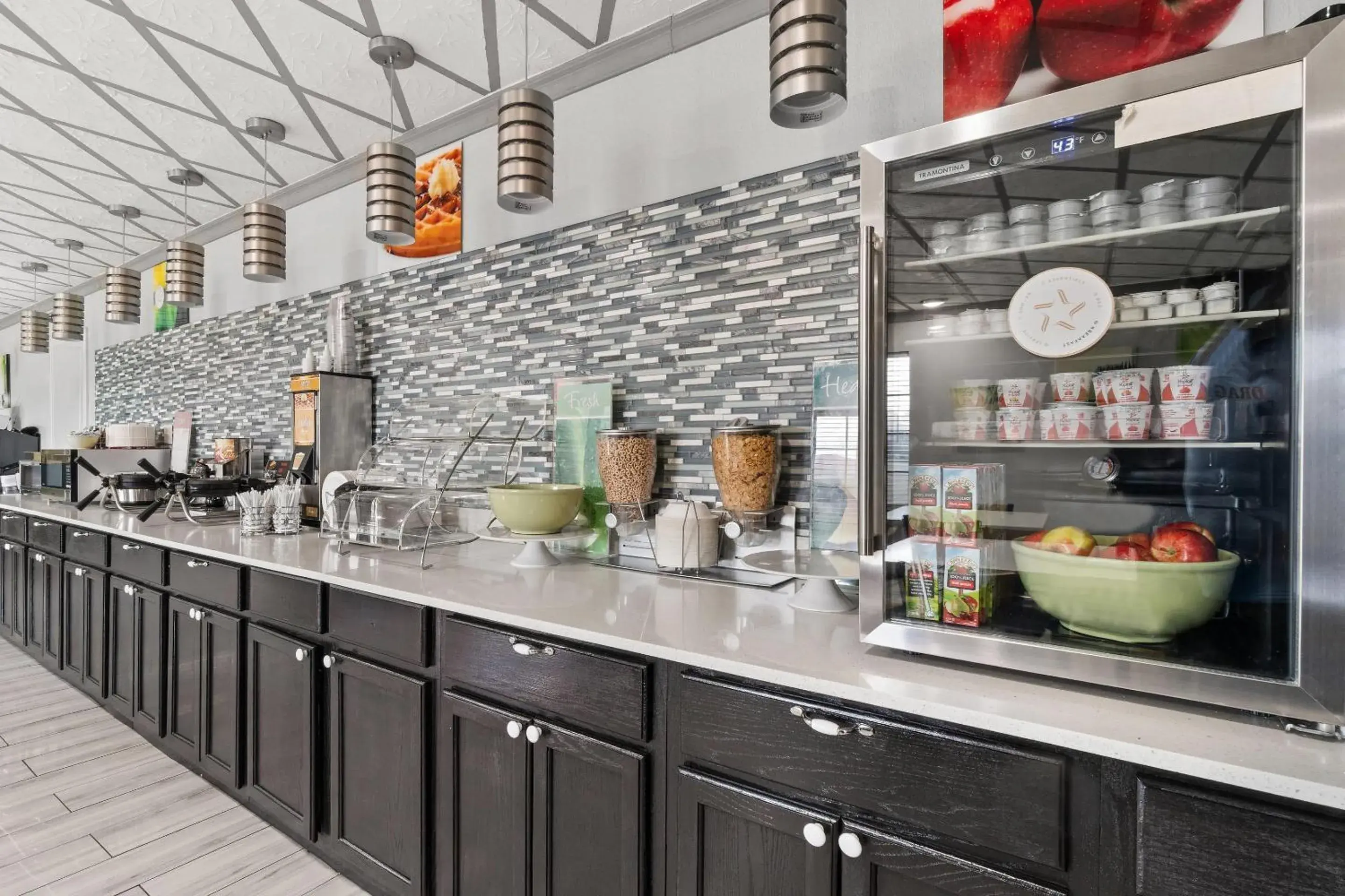 Breakfast in Quality Inn Forrest City I-40 Breakfast in Quality Inn Forrest City I-40