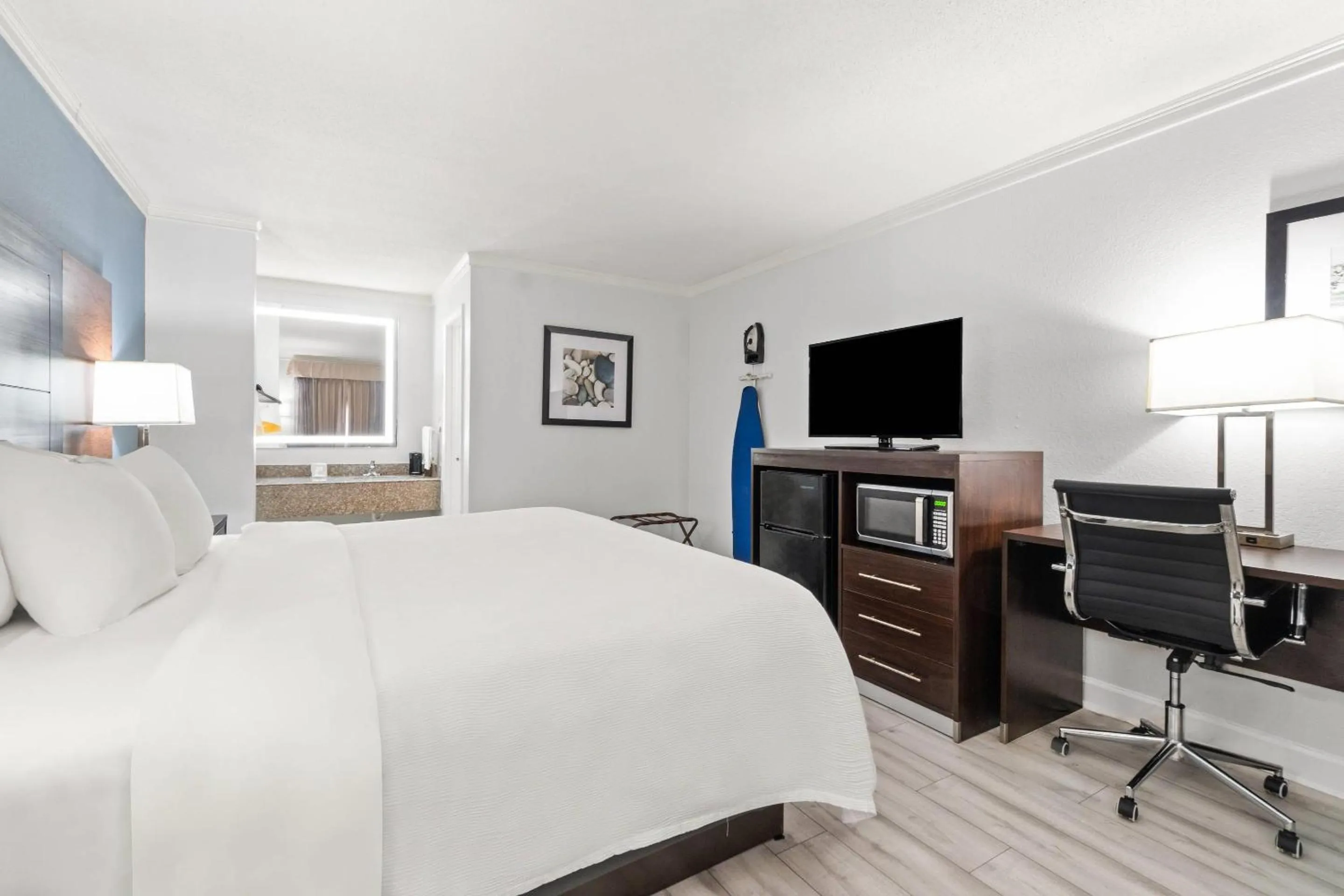 Bedroom, Bed in Quality Inn Forrest City I-40