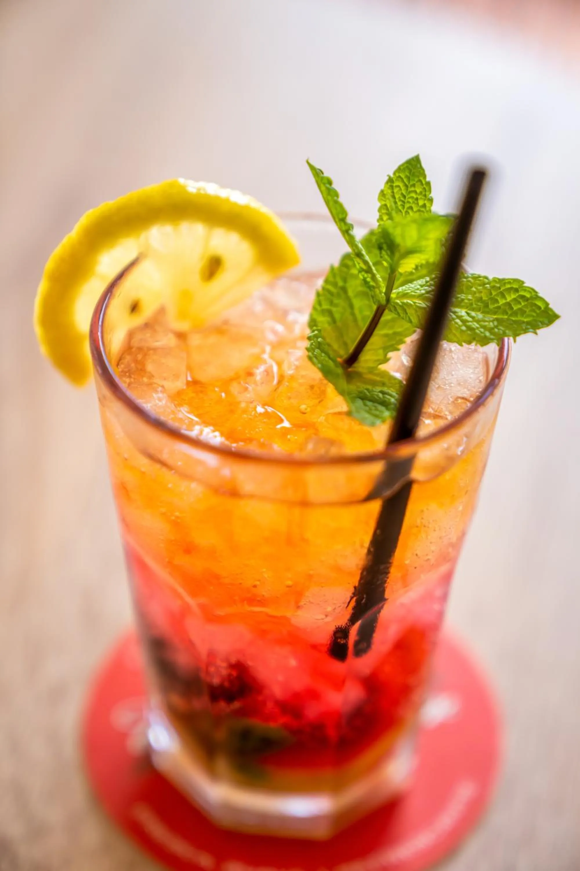 Drinks in Club Can Bossa