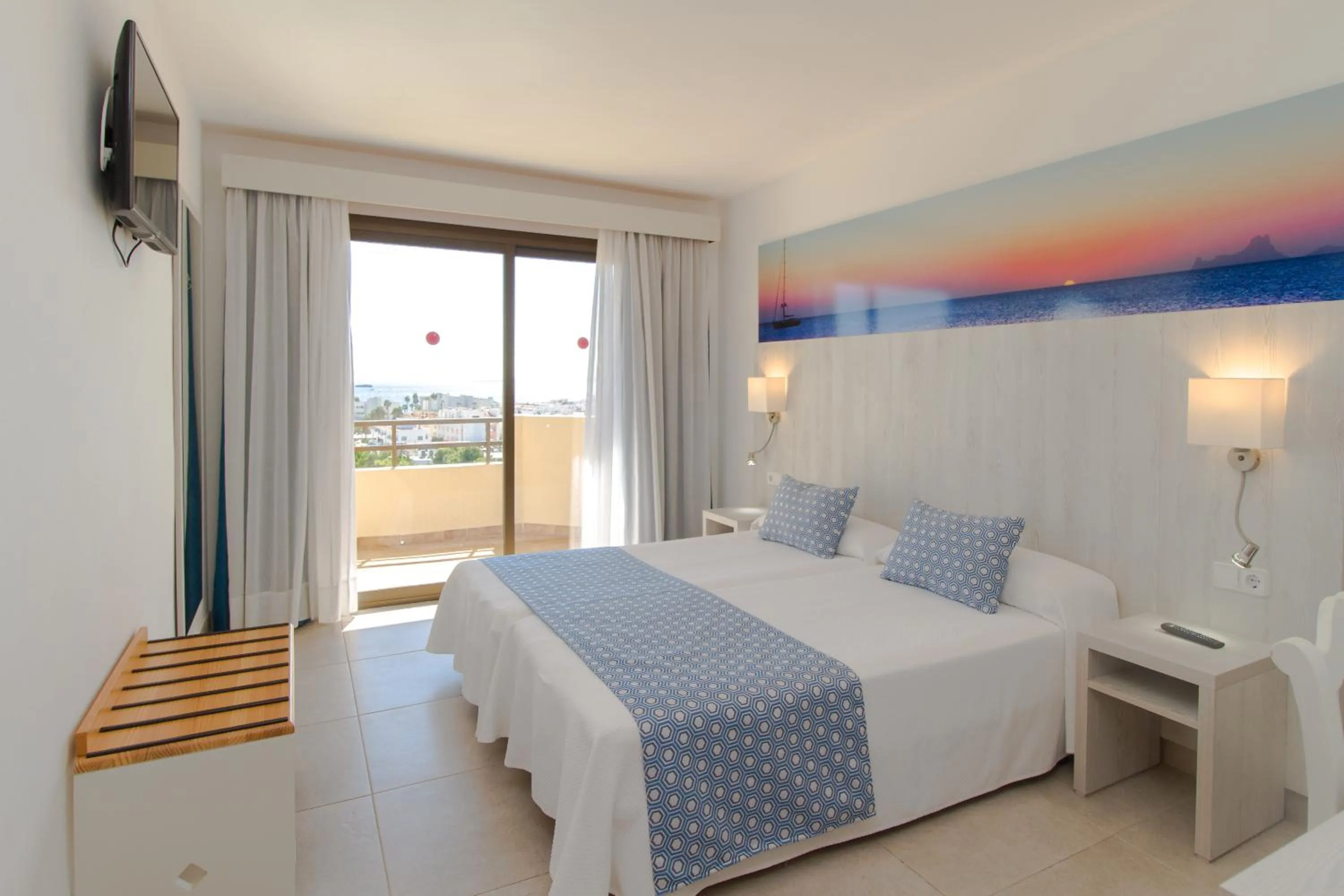 Balcony/Terrace, Bed in Club Can Bossa