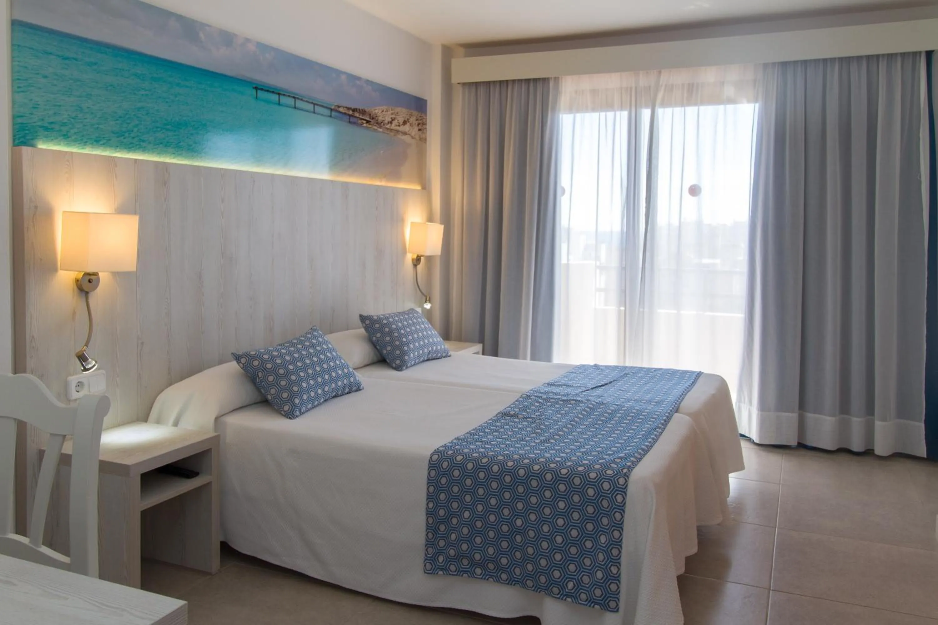 Bed in Club Can Bossa