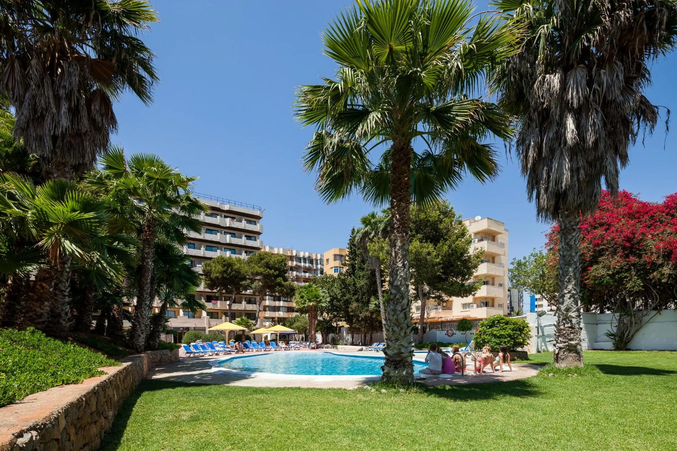 Day in Club Can Bossa