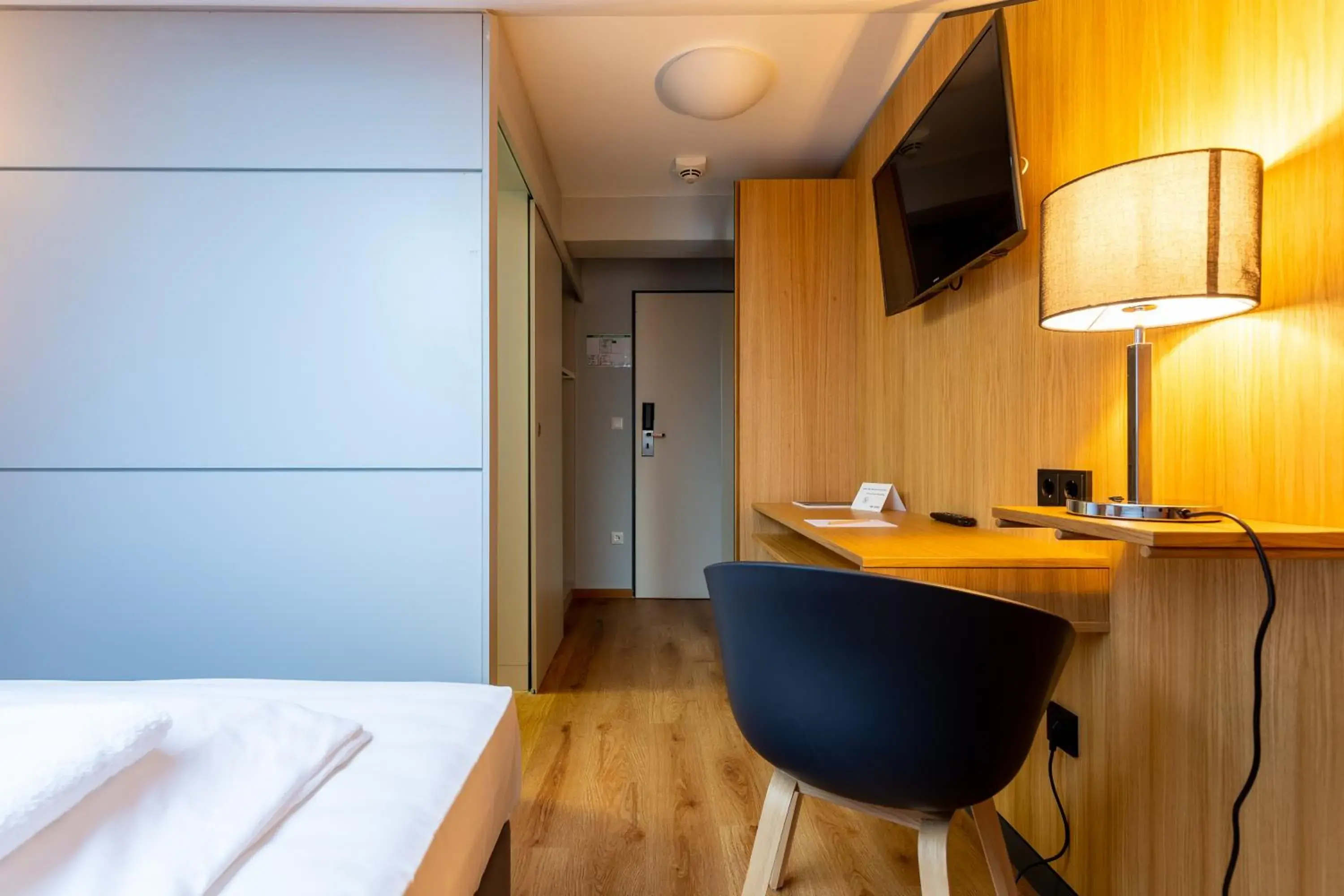 Bed in mk hotel frankfurt Bed in mk hotel frankfurt