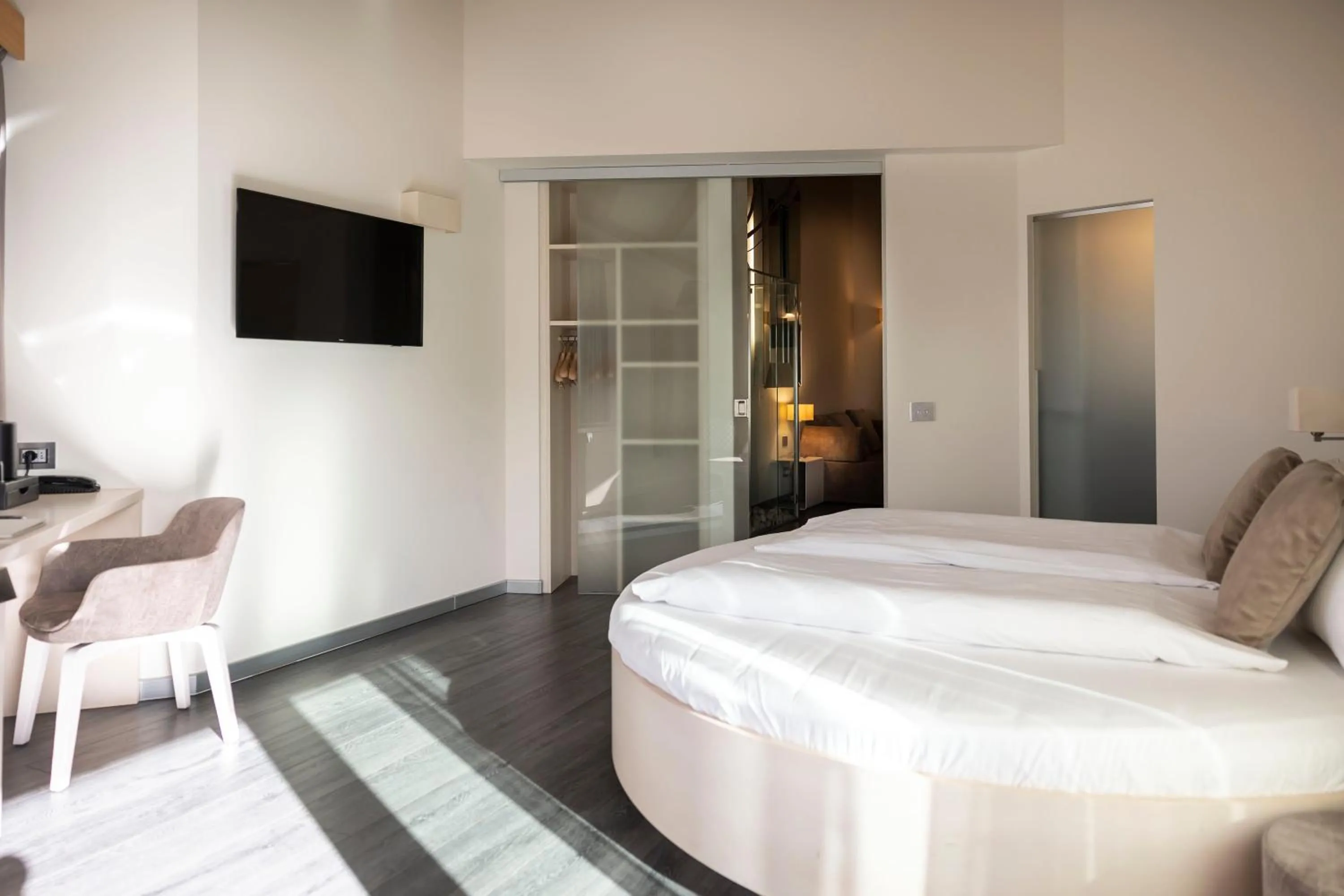 Bedroom, Bed in Blu Hotel Natura & Spa - Adults Only