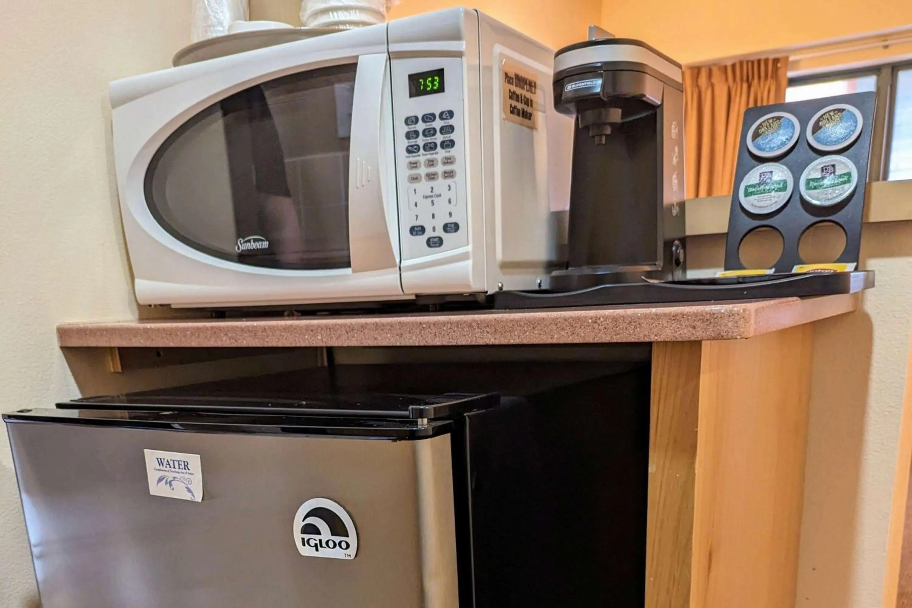 Photo of the whole room in Travelodge by Wyndham Deadwood