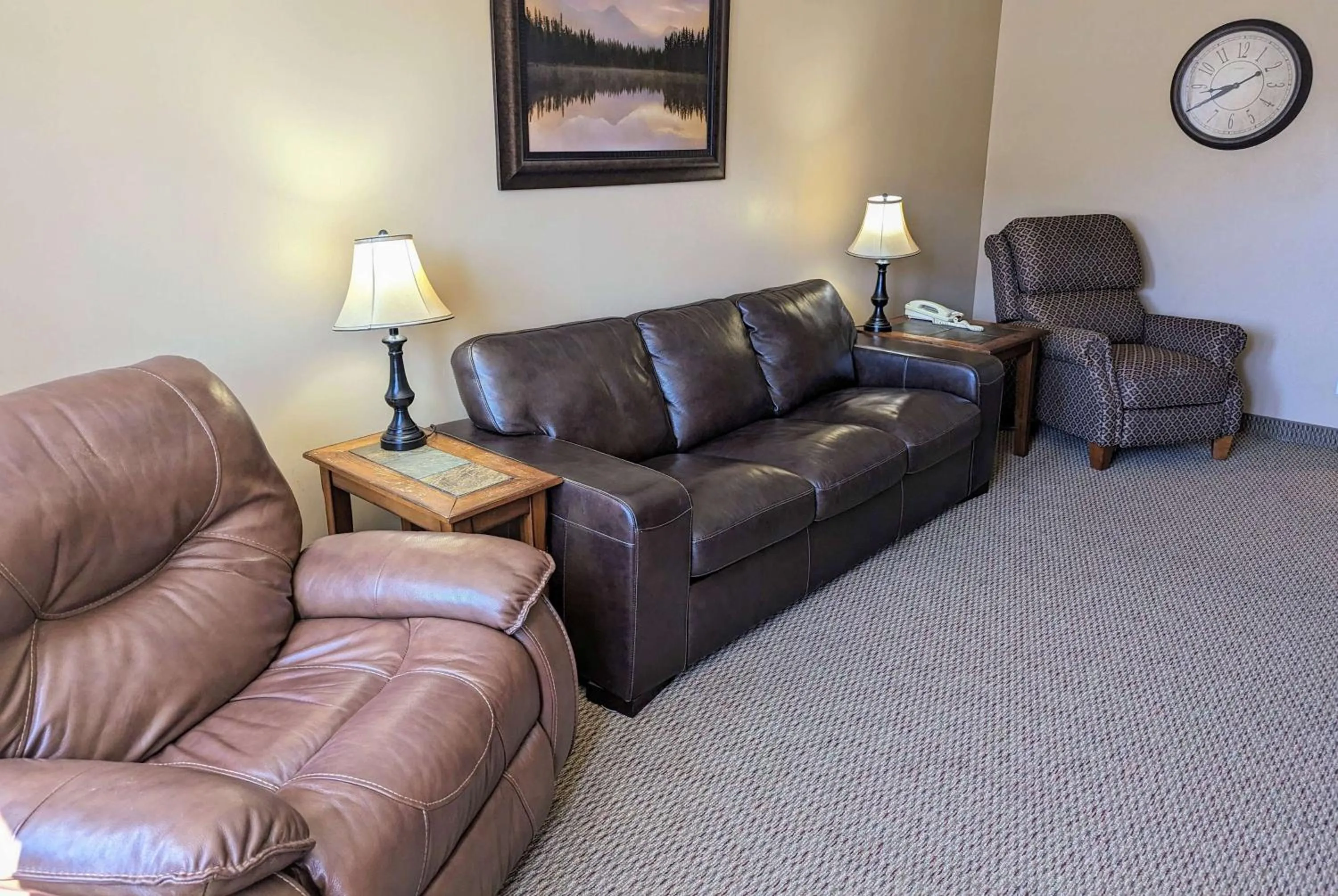 Photo of the whole room in Travelodge by Wyndham Deadwood