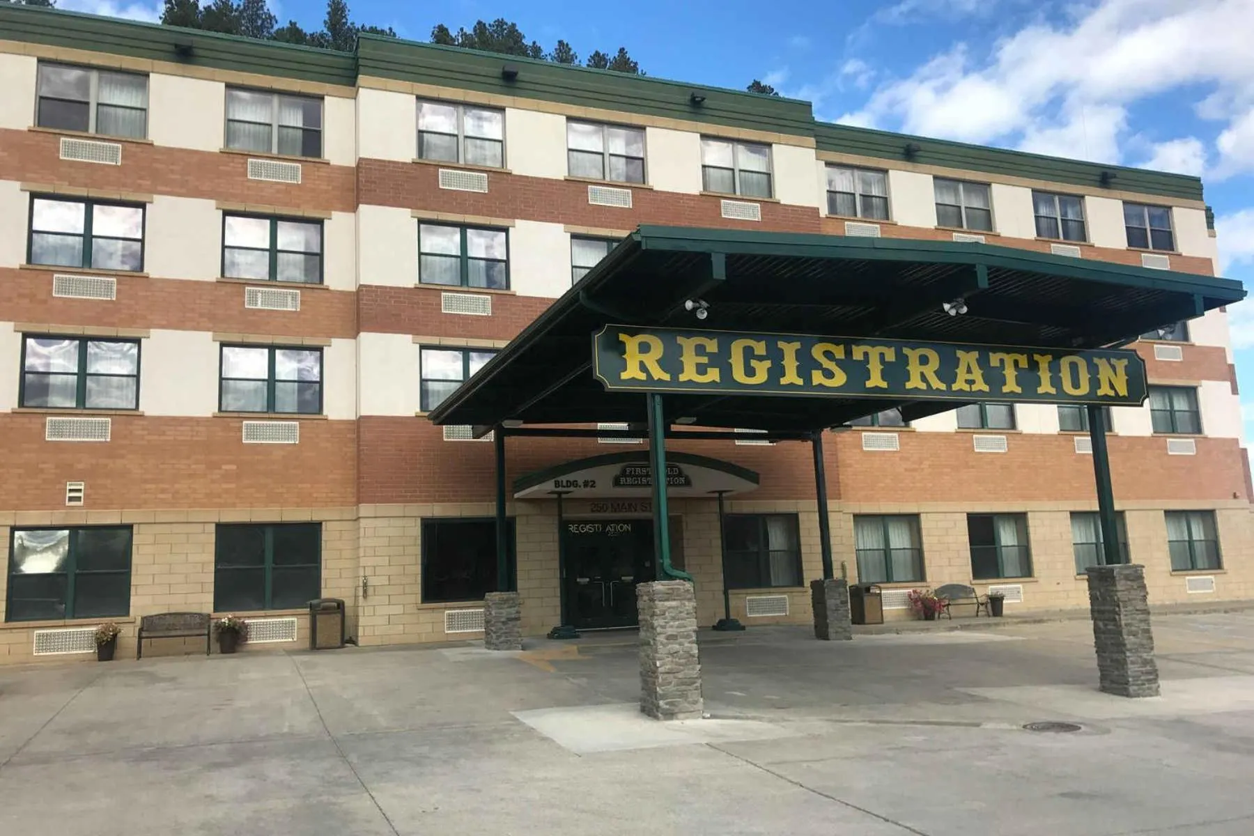 Facade/entrance in Travelodge by Wyndham Deadwood