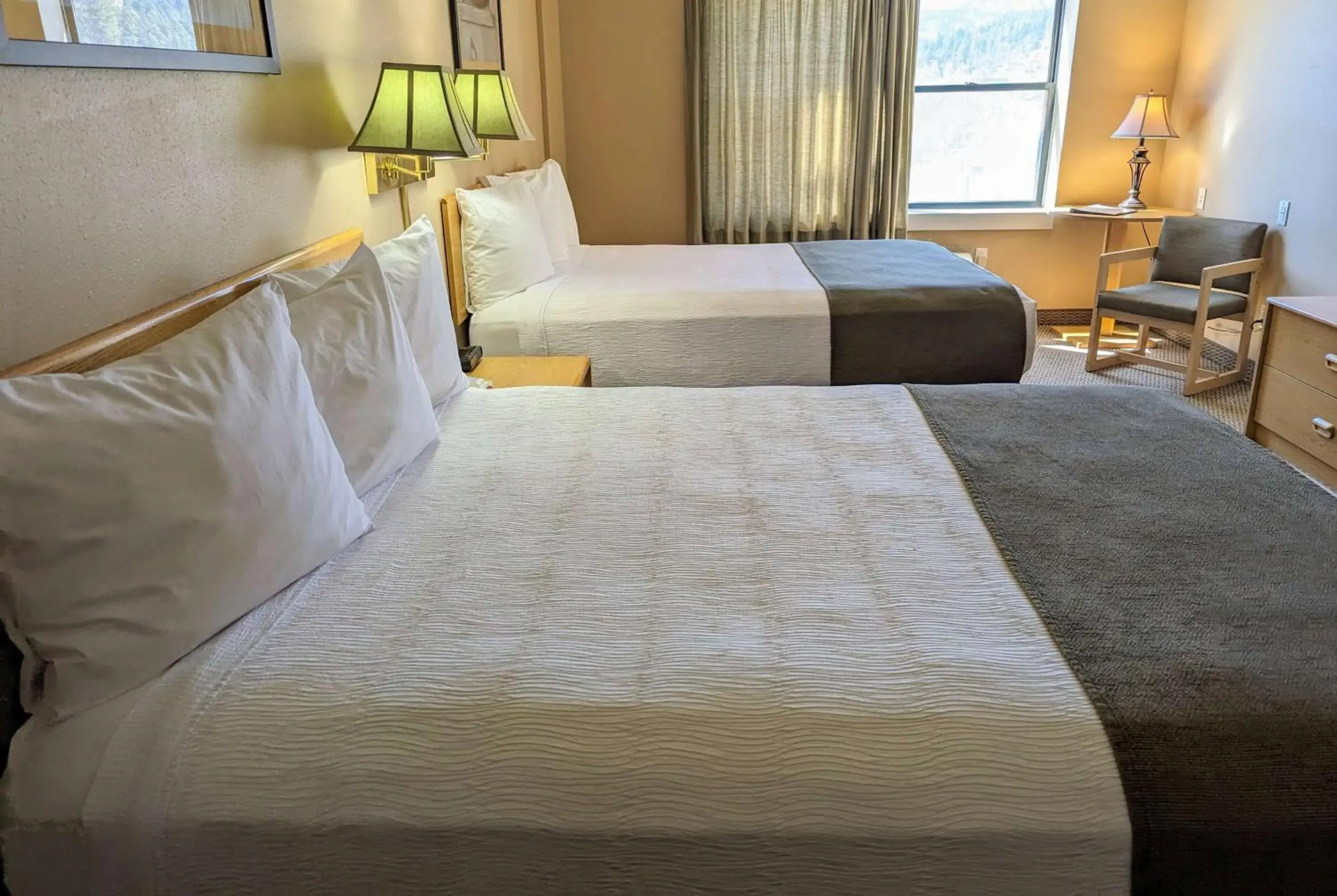 Photo of the whole room, Bed in Travelodge by Wyndham Deadwood Photo of the whole room, Bed in Travelodge by Wyndham Deadwood