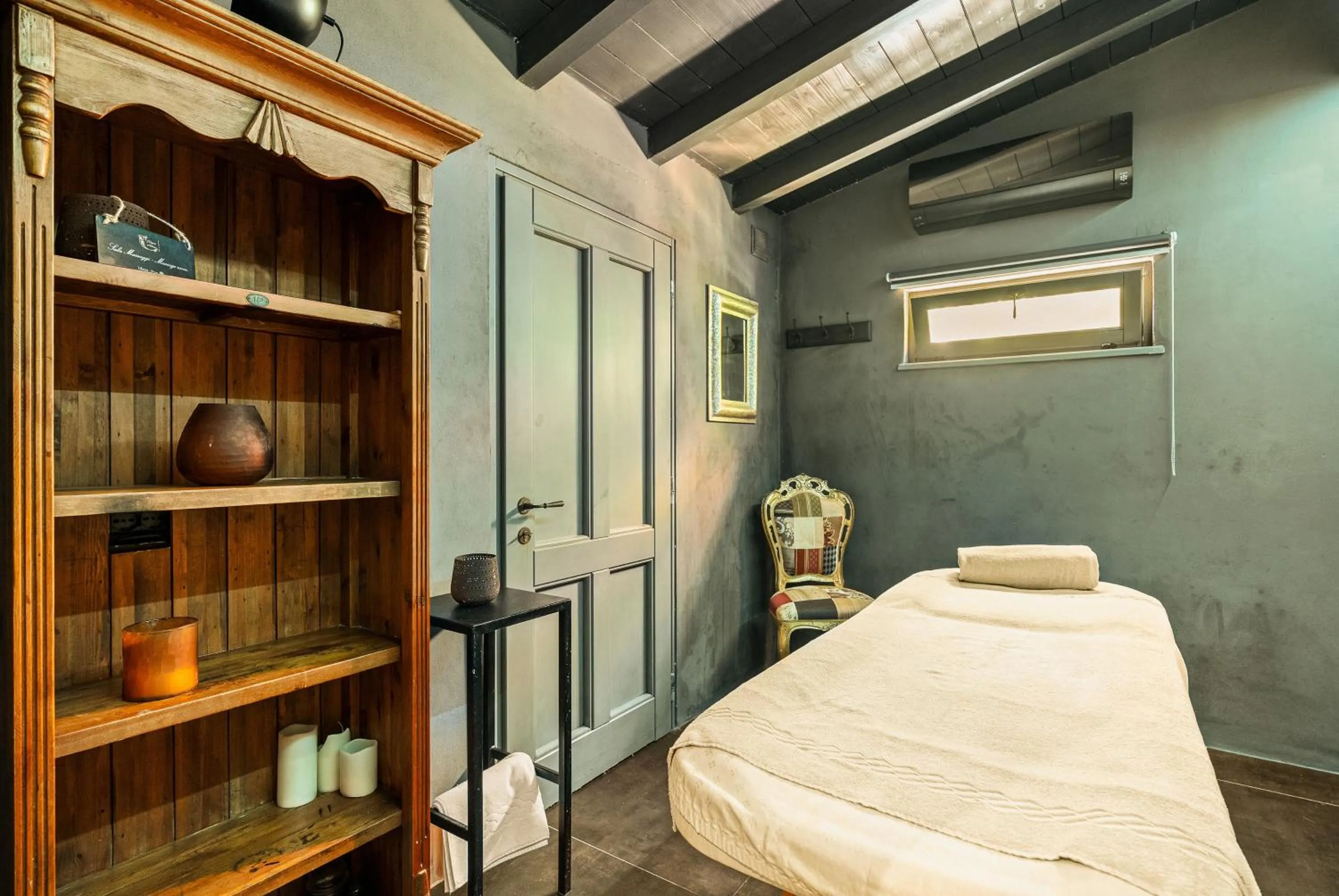 Massage, Bed in I Capricci Di Merion - Resort & Spa