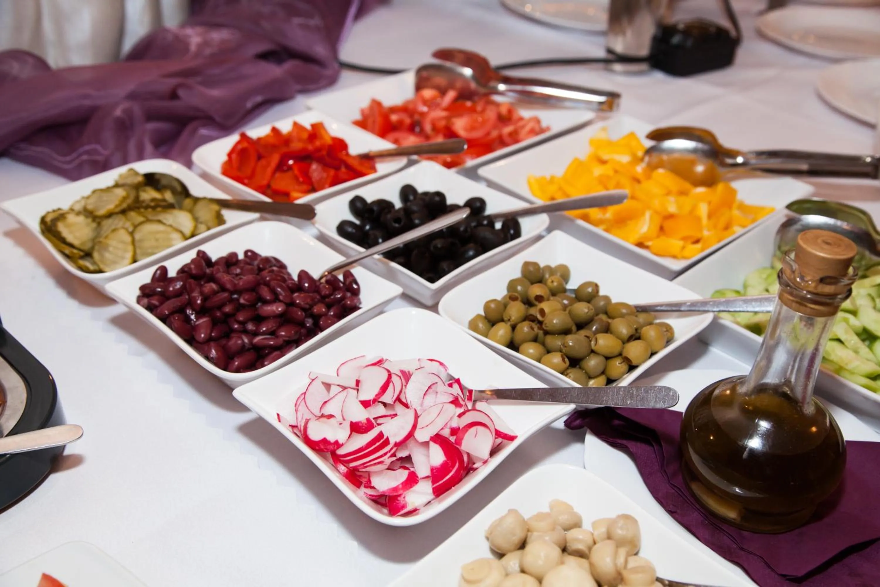 Restaurant/places to eat in Hotel IKAR