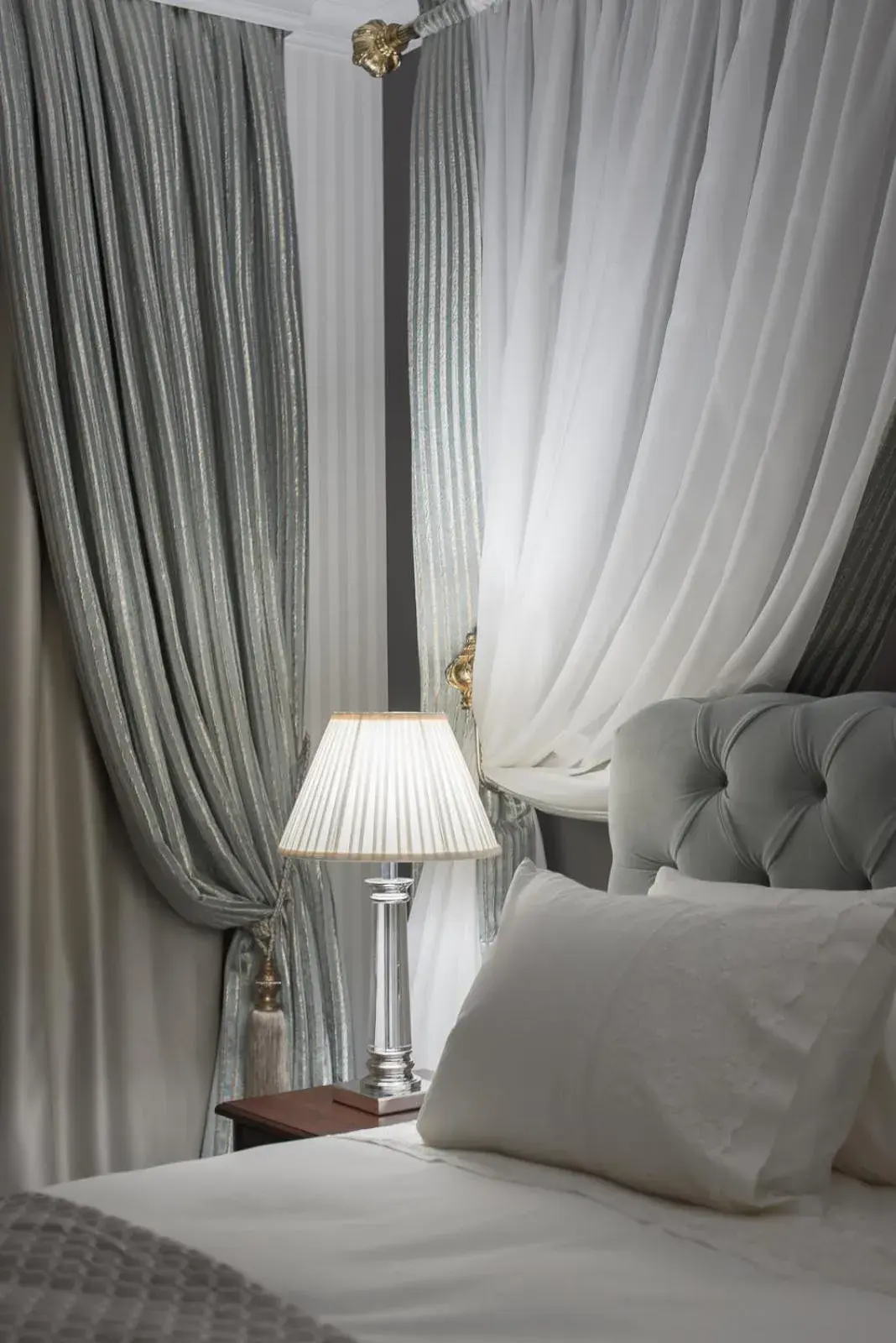 Bedroom, Bed in London Boutique Hotel Bedroom, Bed in London Boutique Hotel