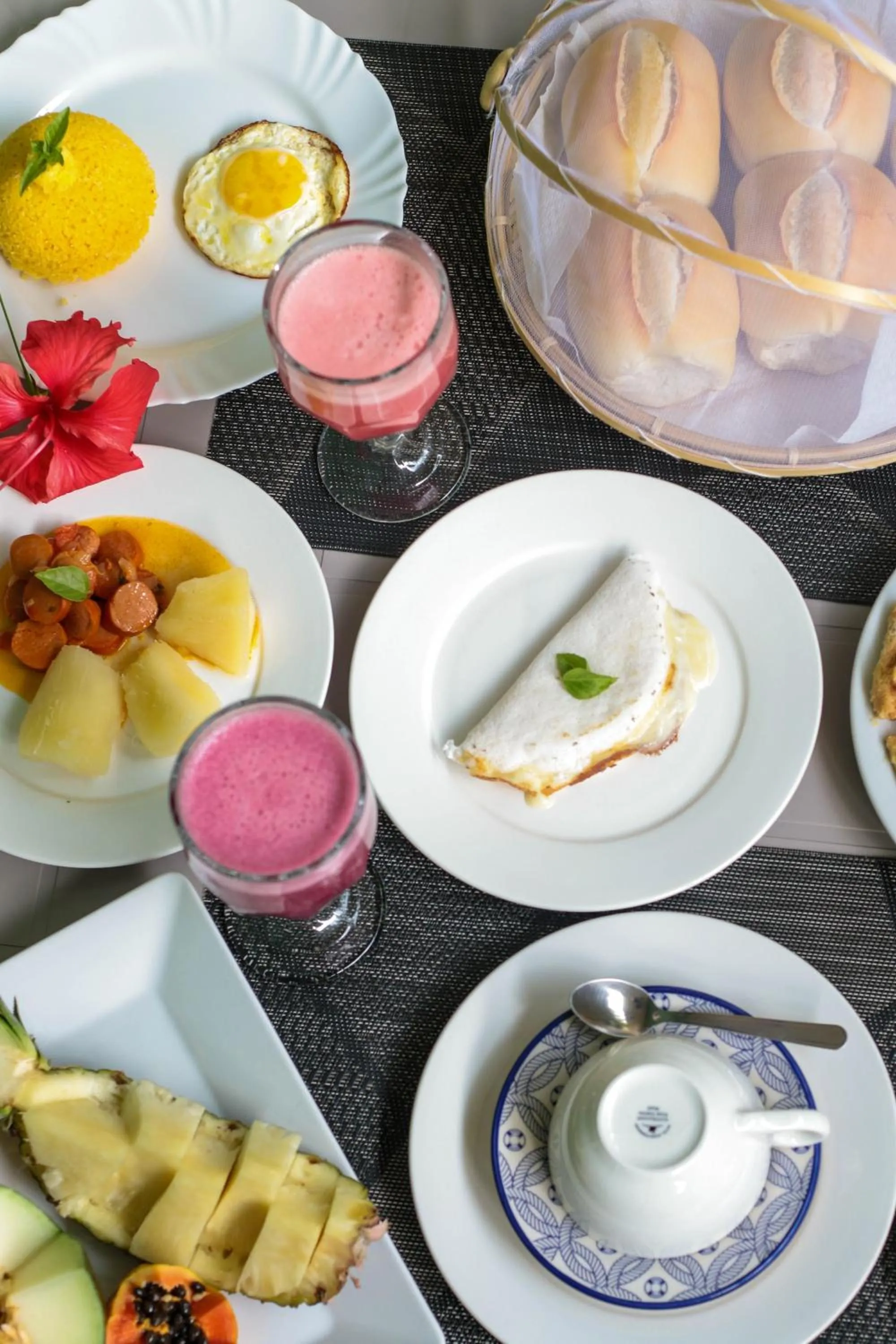 Breakfast in Pousada Leão Marinho