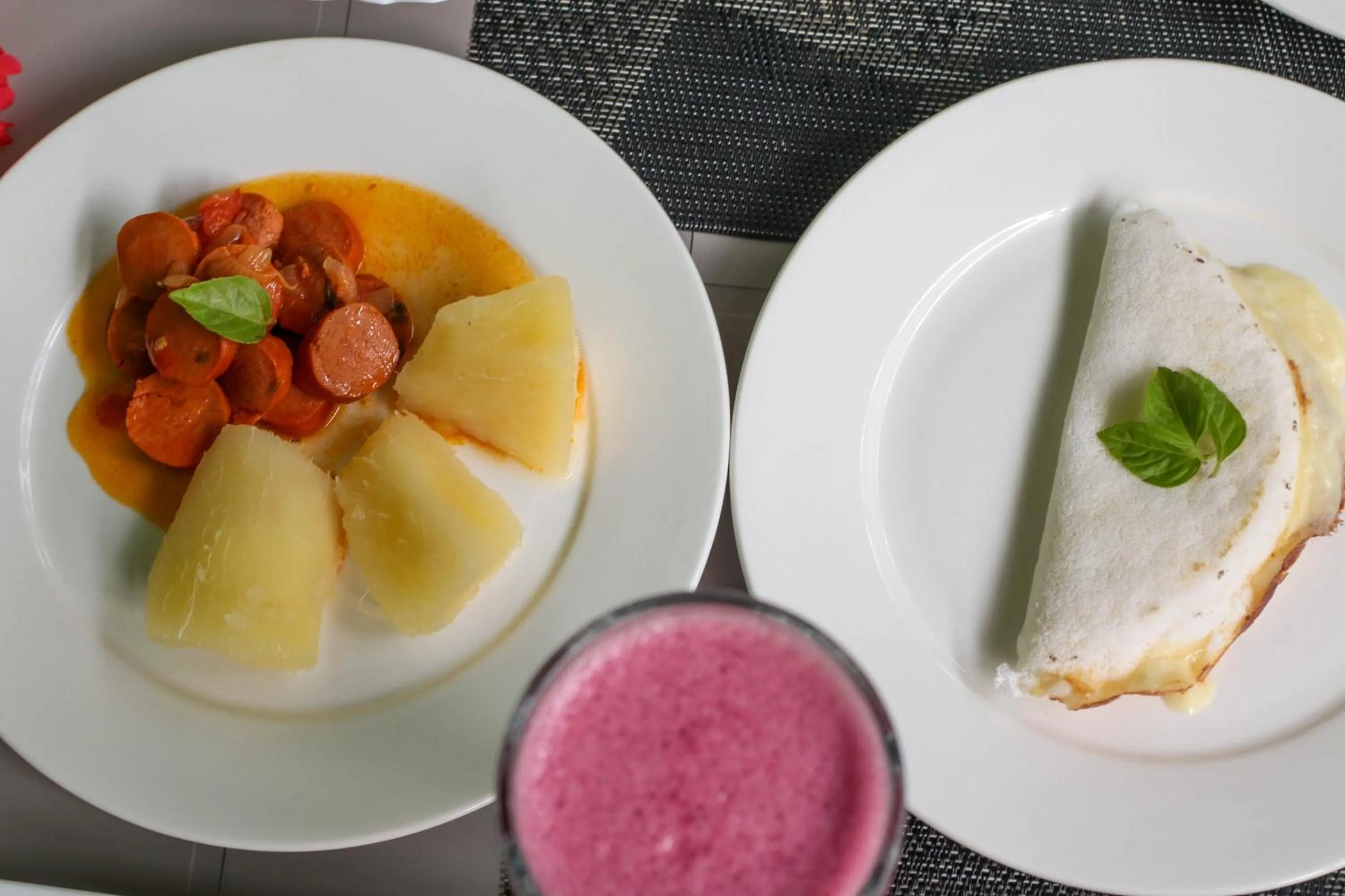 Breakfast in Pousada Leão Marinho