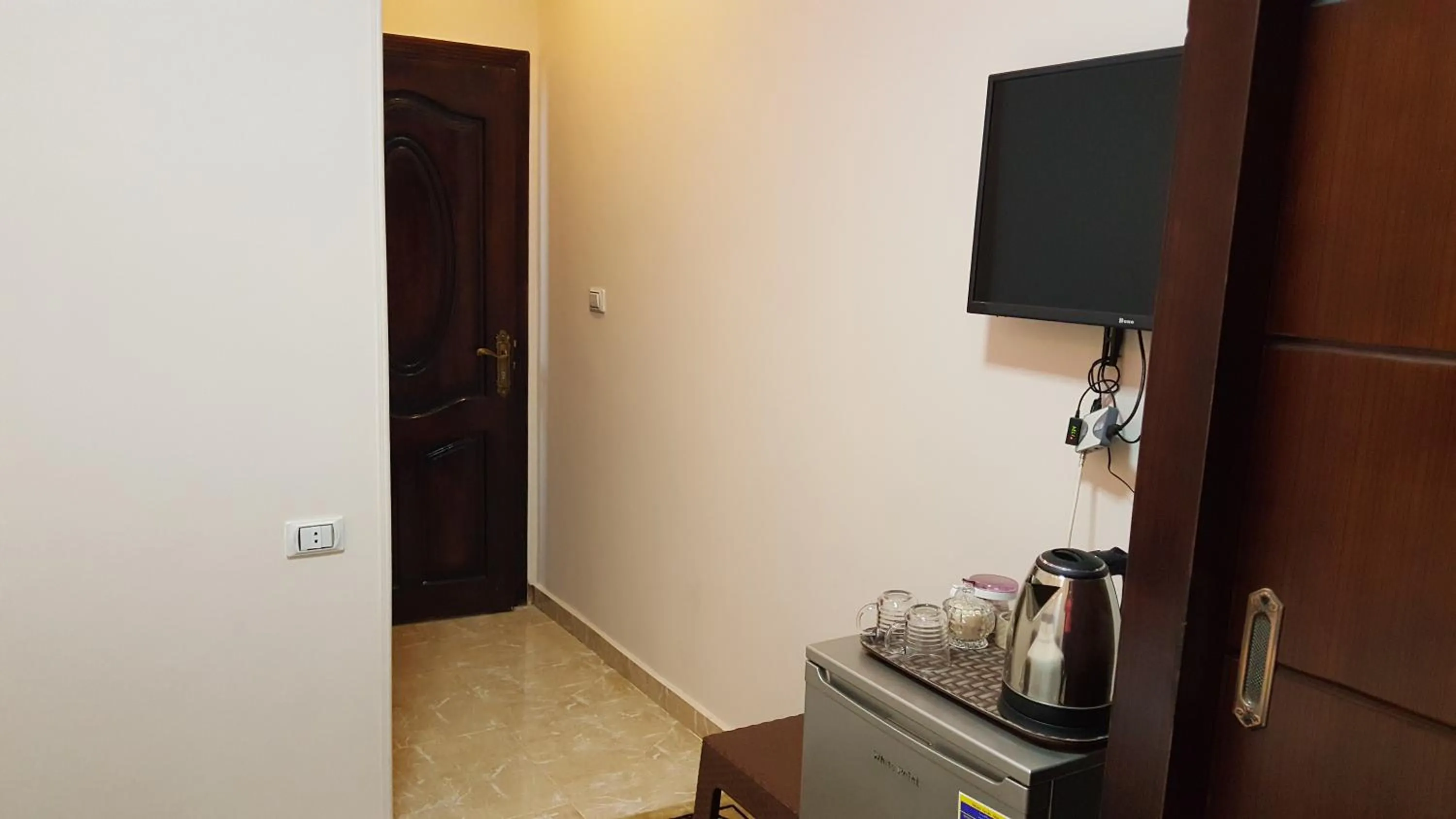 TV and multimedia in Royal Pyramids Inn