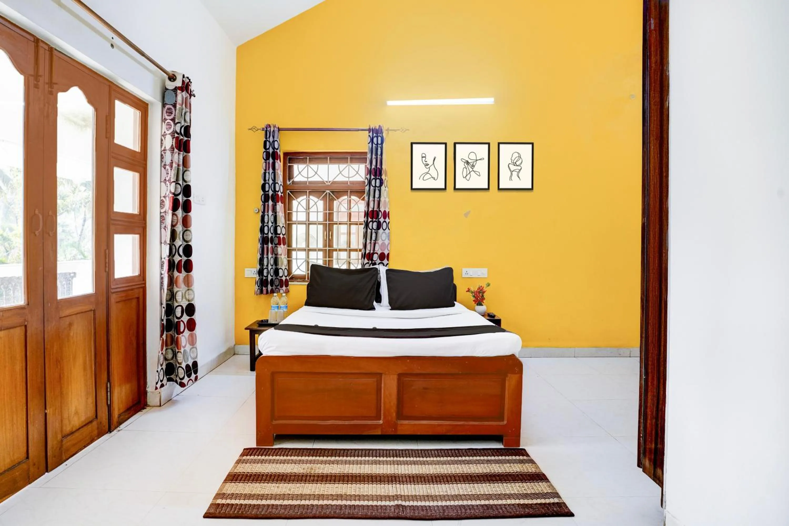 Bedroom in Hotel O Benaulim Beach Goa