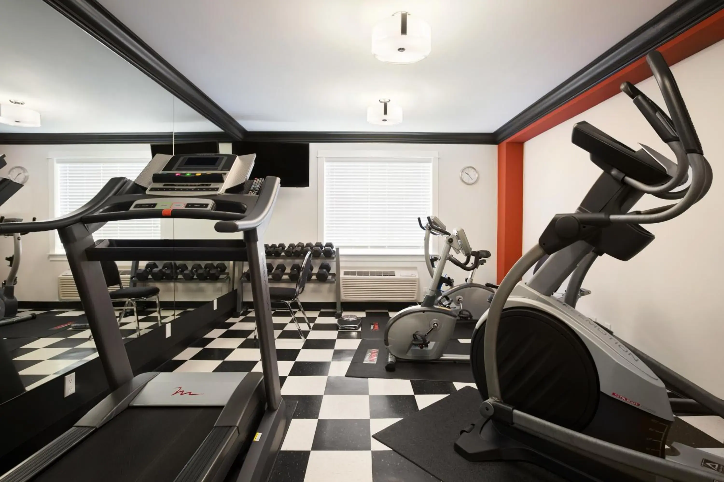 Fitness centre/facilities in Ramada by Wyndham Surrey/Langley Fitness centre/facilities in Ramada by Wyndham Surrey/Langley