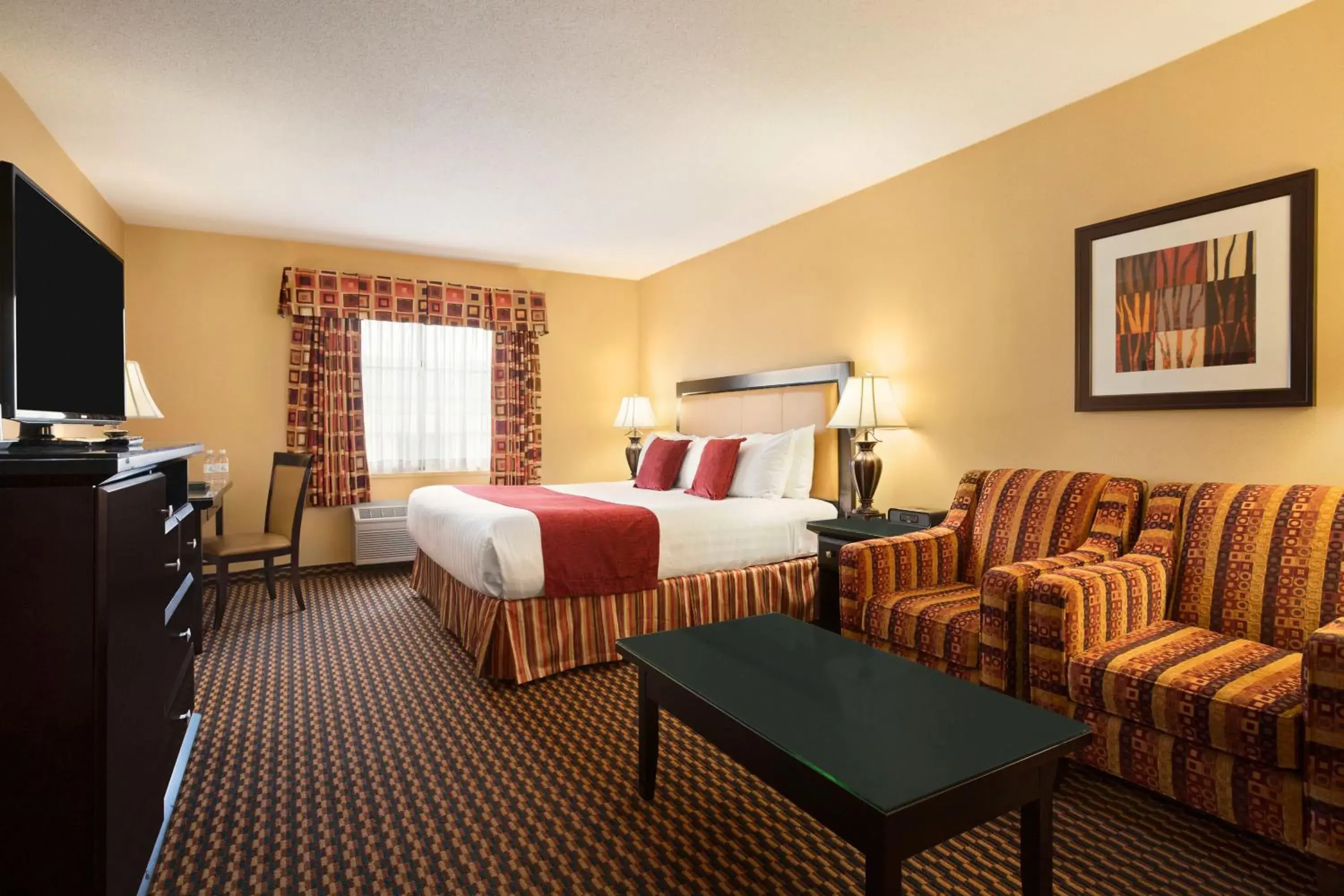 King Room - Dog Friendly in Ramada by Wyndham Surrey/Langley King Room - Dog Friendly in Ramada by Wyndham Surrey/Langley