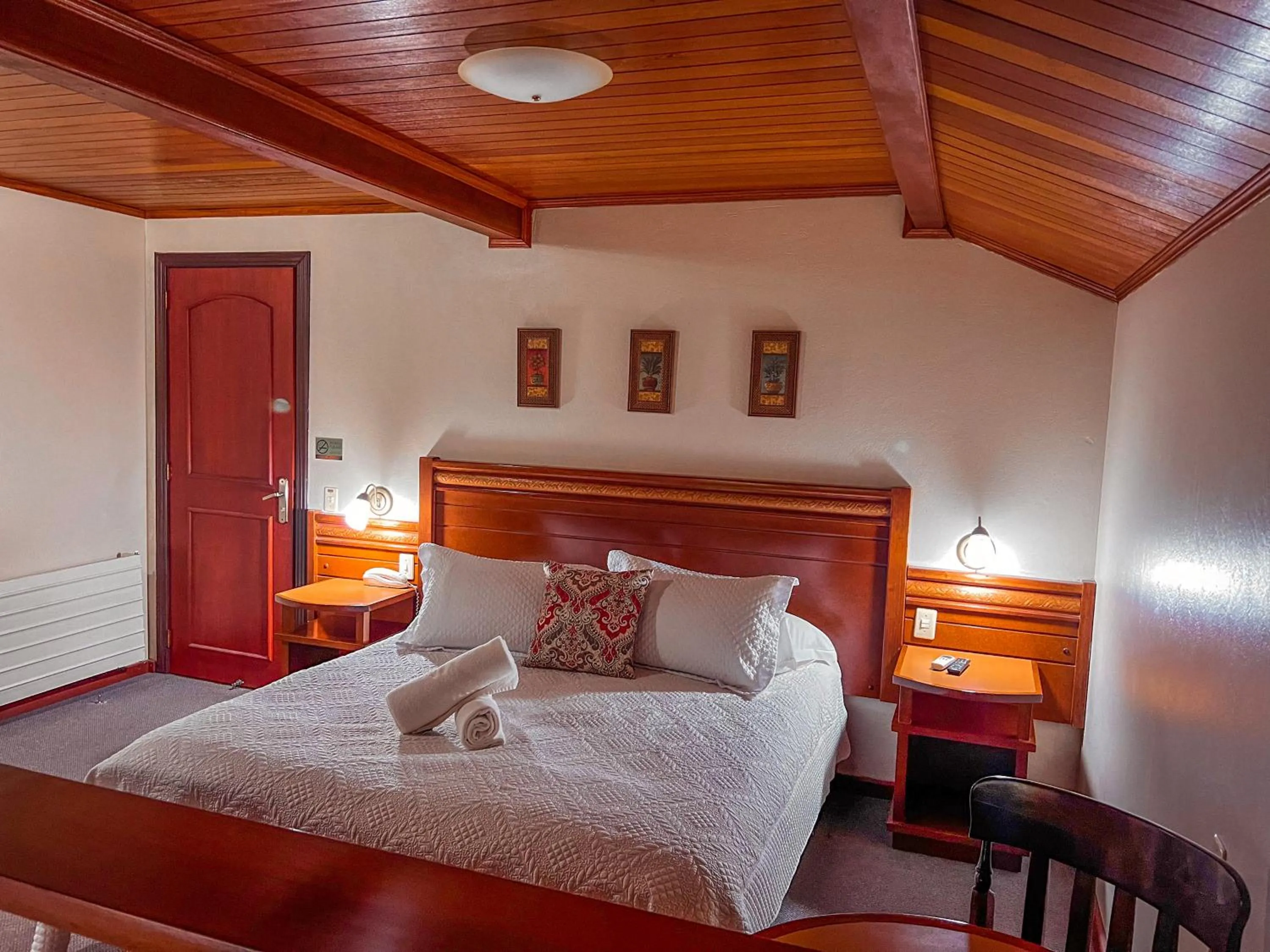 Bedroom, Bed in Hotel Pousada do Bosque