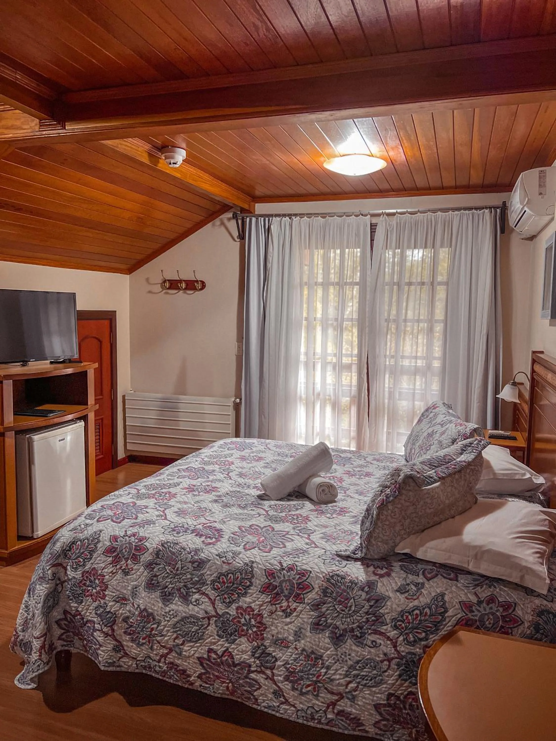 Bedroom, Bed in Hotel Pousada do Bosque