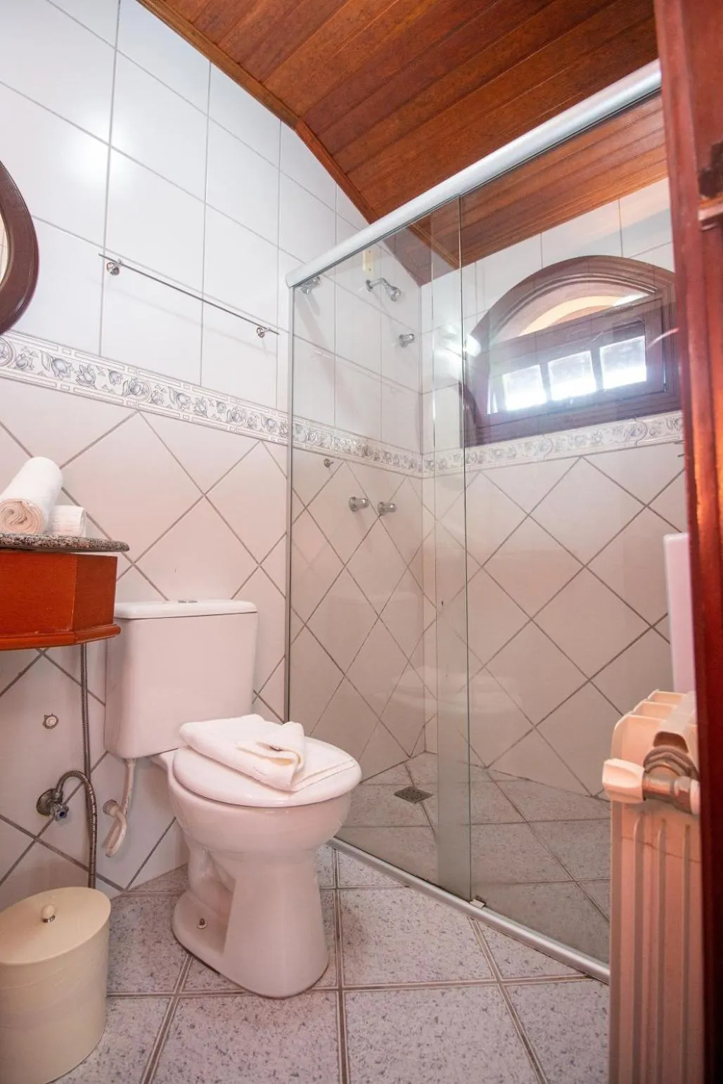 Shower in Hotel Pousada do Bosque