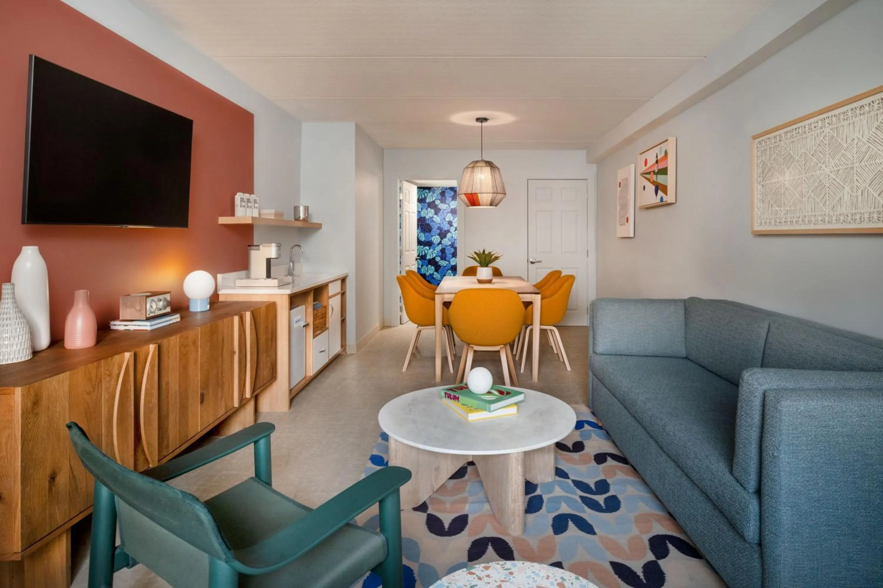 Living room in The Wayback, Pigeon Forge, A Tribute Portfolio Hotel