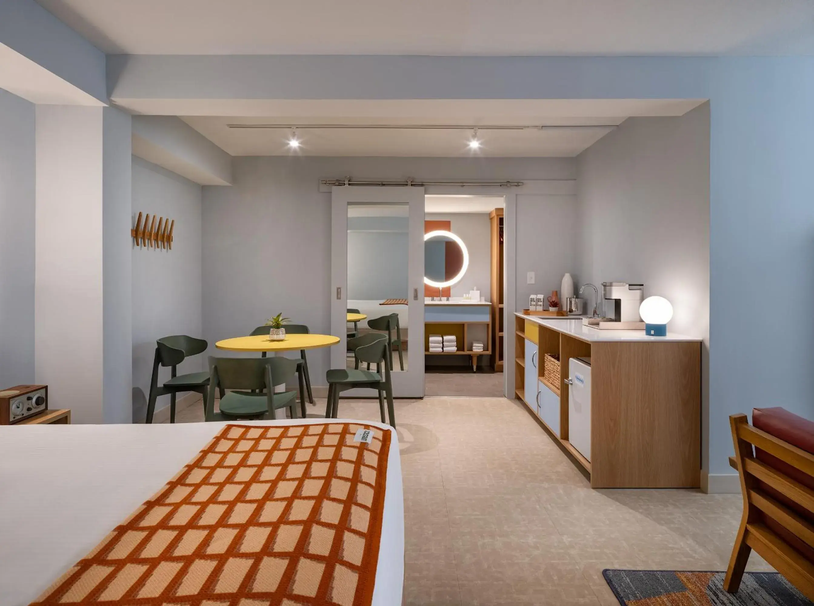 Bedroom, Bed in The Wayback, Pigeon Forge, A Tribute Portfolio Hotel Bedroom, Bed in The Wayback, Pigeon Forge, A Tribute Portfolio Hotel