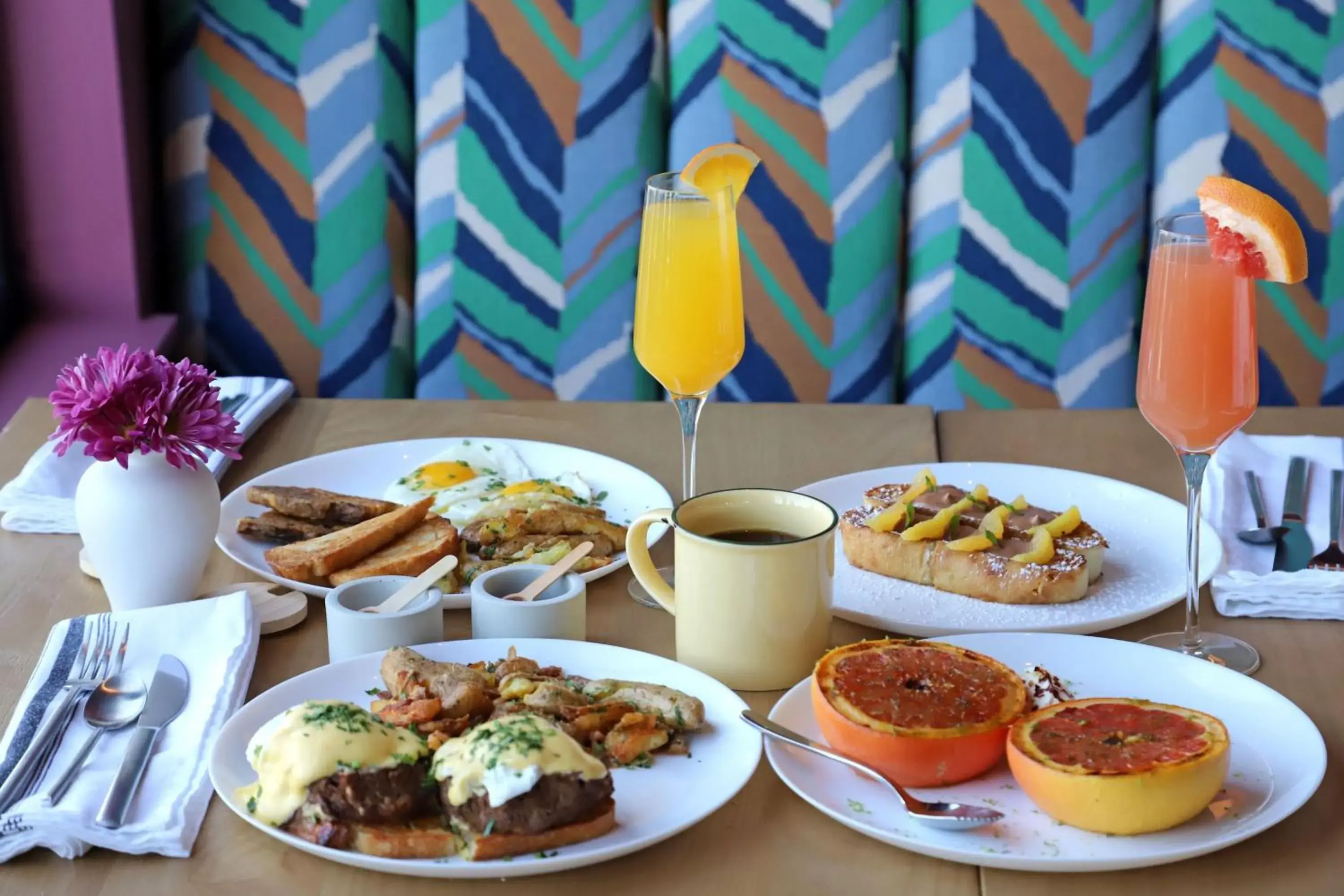 Breakfast in The Wayback, Pigeon Forge, A Tribute Portfolio Hotel Breakfast in The Wayback, Pigeon Forge, A Tribute Portfolio Hotel