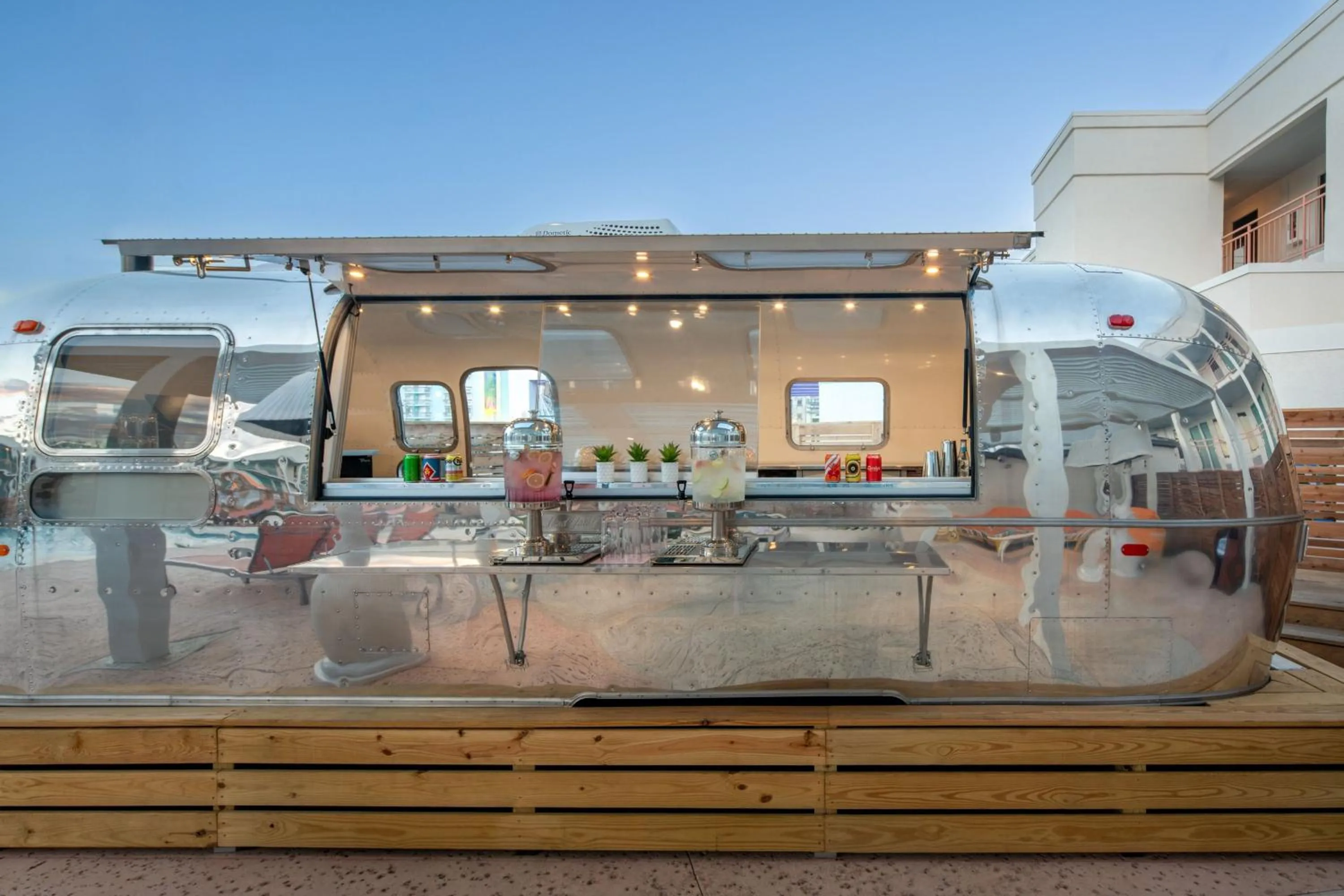 Lounge or bar in The Wayback, Pigeon Forge, A Tribute Portfolio Hotel